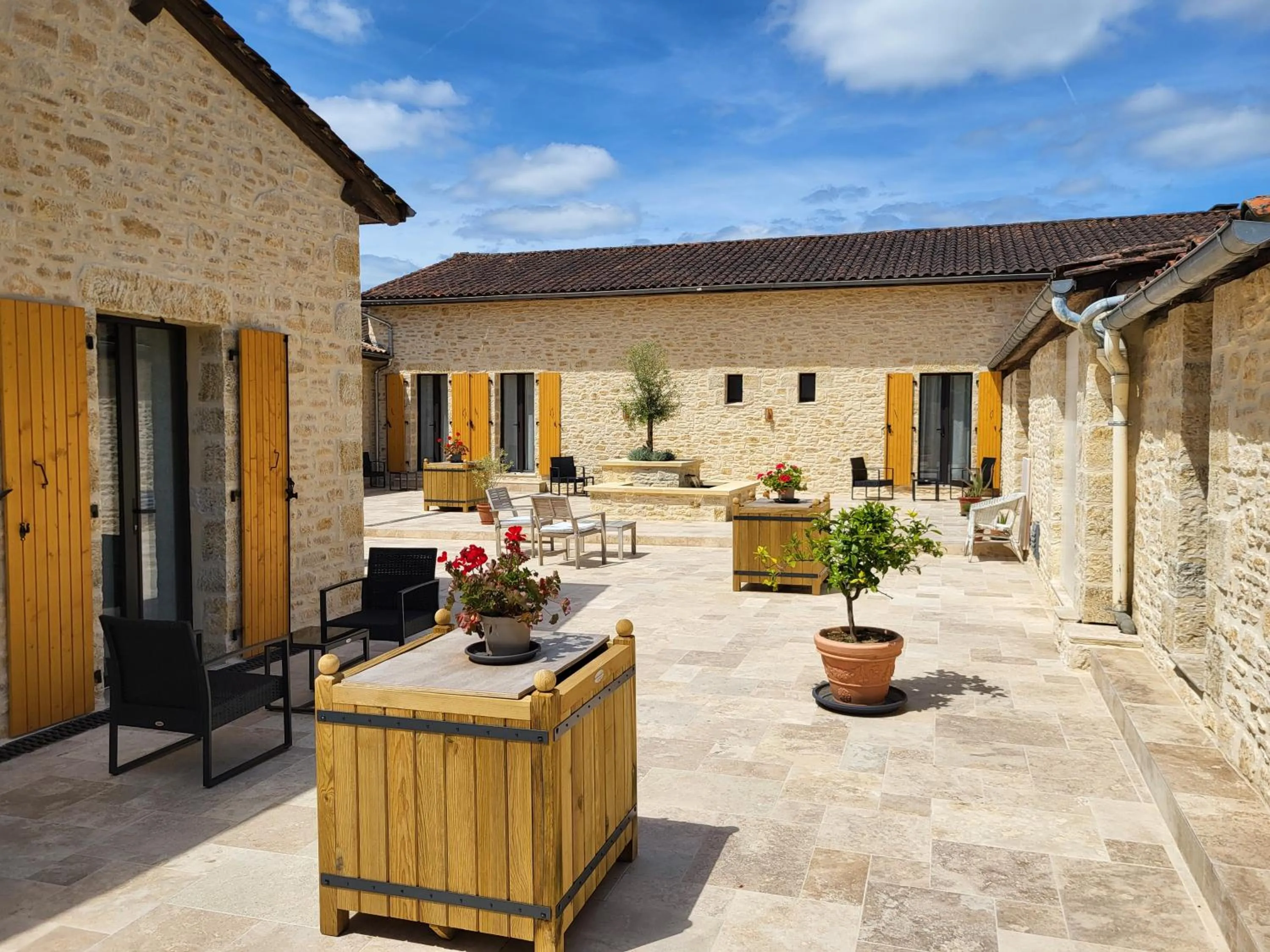 Patio in L'Oustal de Vézac
