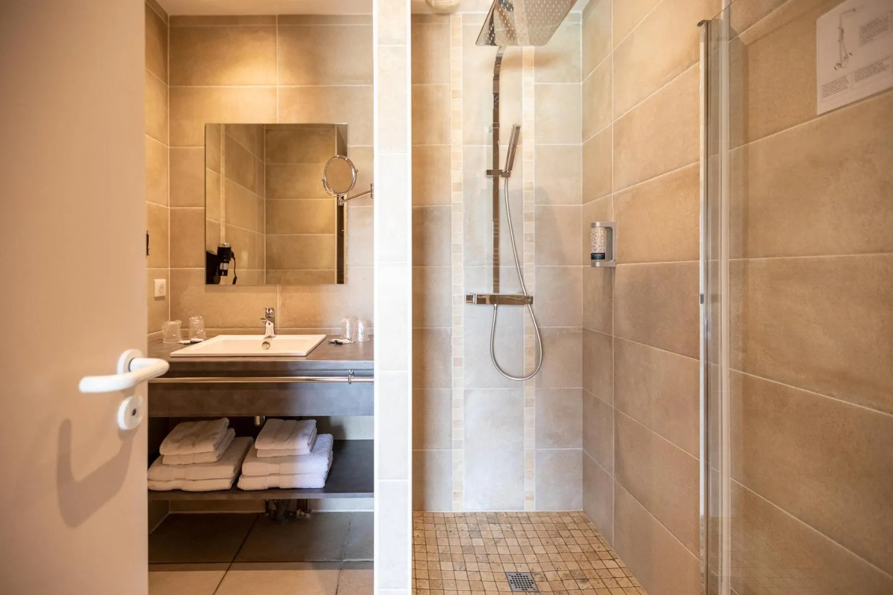 Bathroom in L'Oustal de Vézac