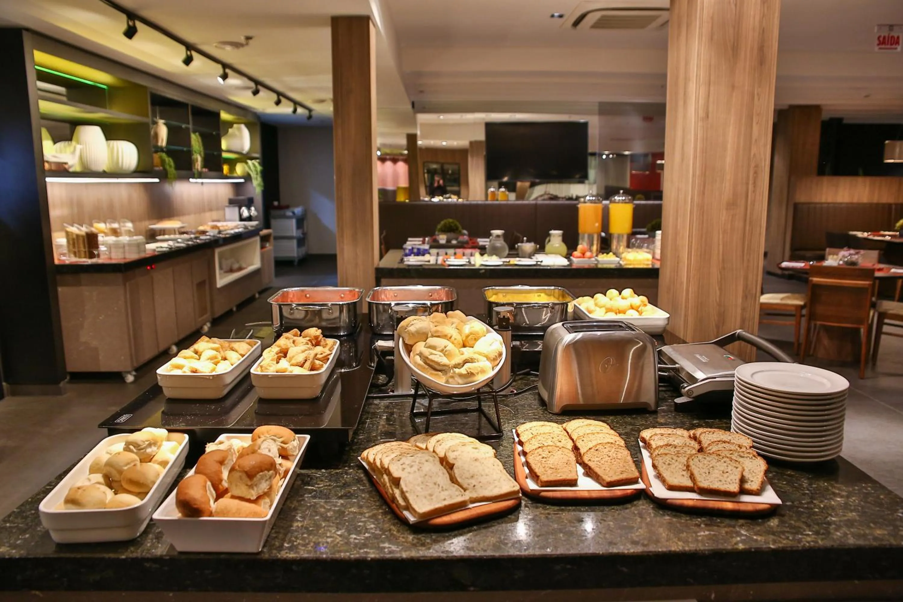 Breakfast in Quality Hotel Blumenau