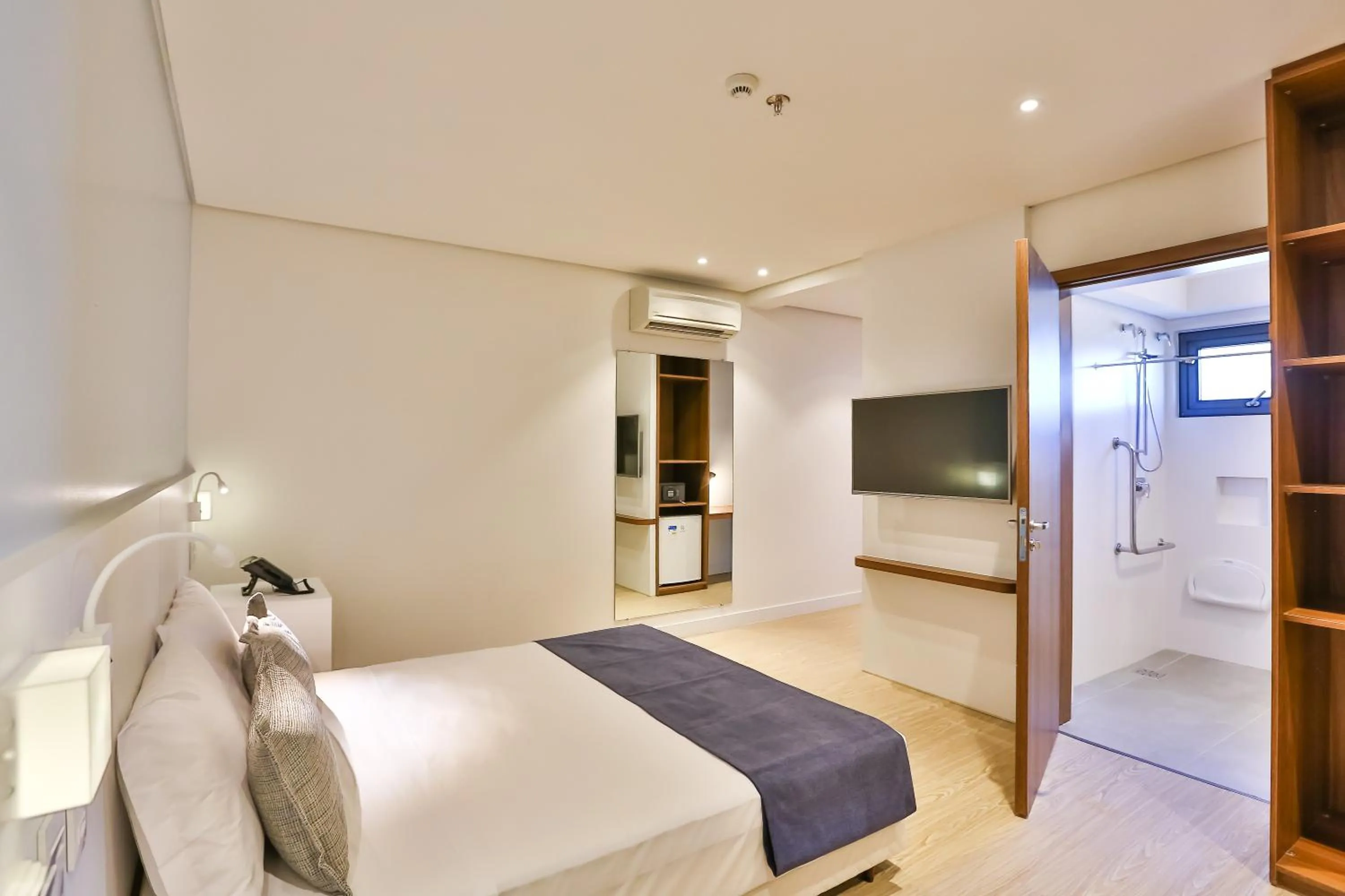 Bedroom, Bed in Quality Hotel Blumenau