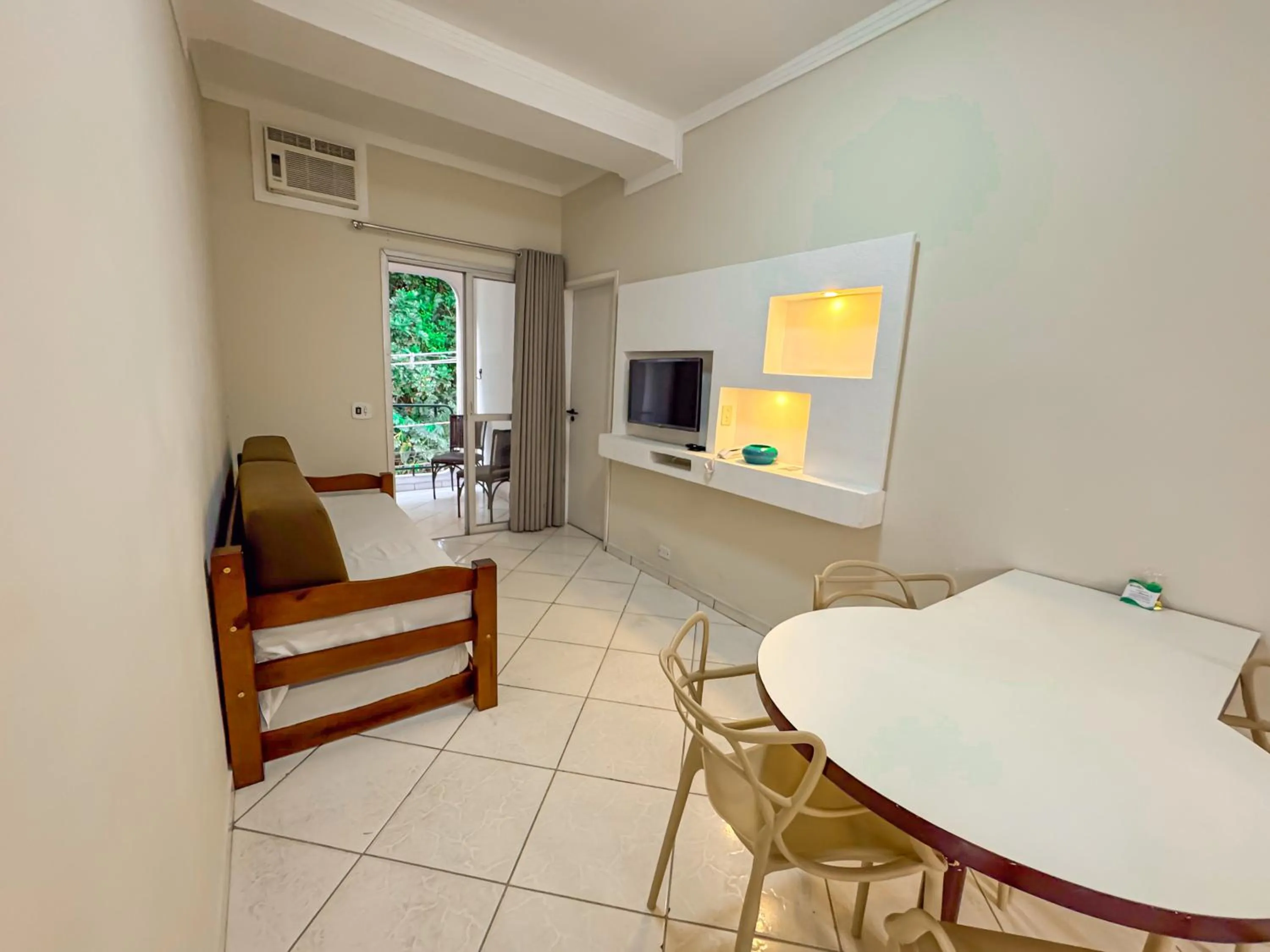 Seating area in Hotel Nacional Inn Guarujá