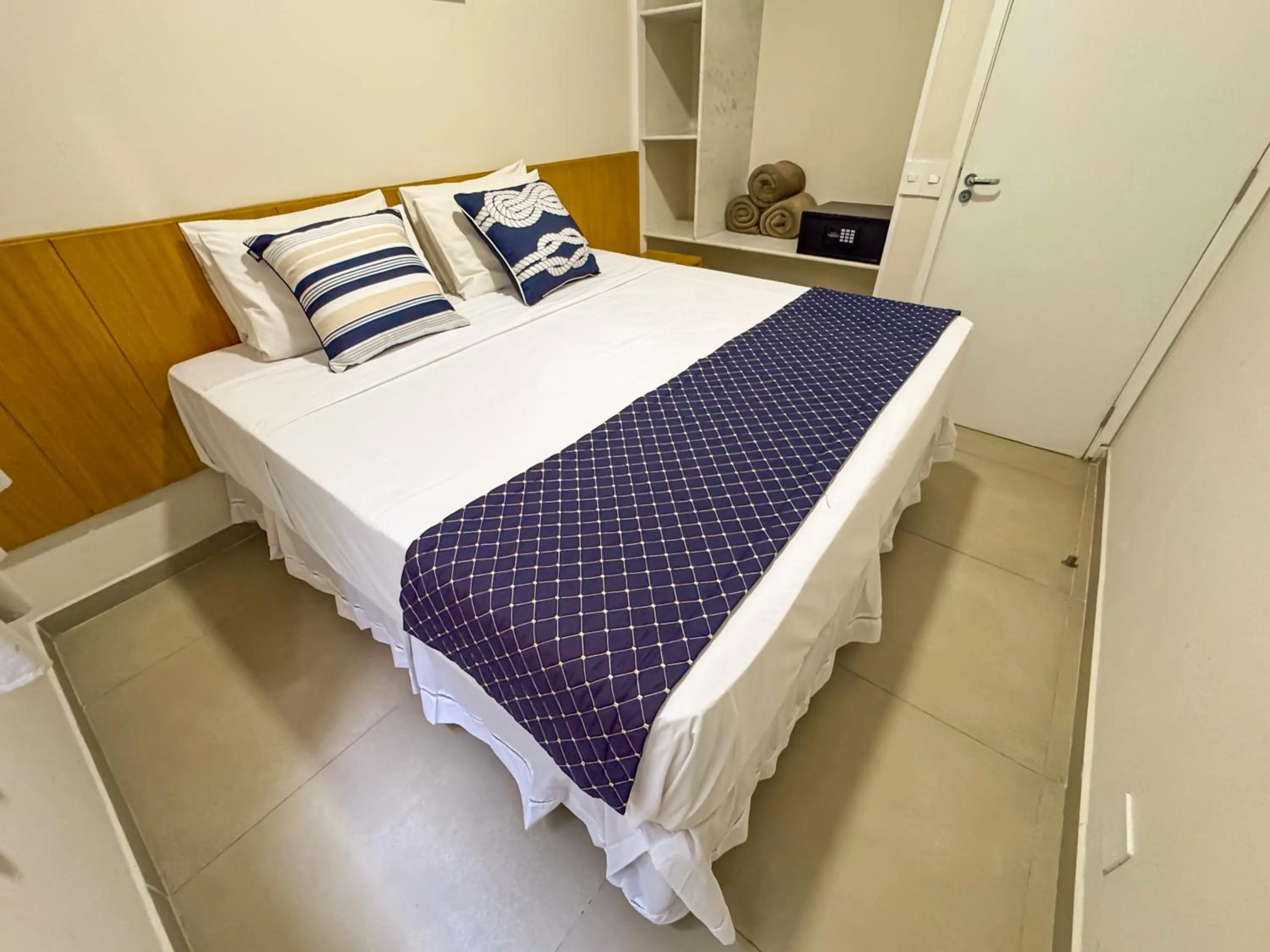 Bedroom, Bed in Hotel Nacional Inn Guarujá