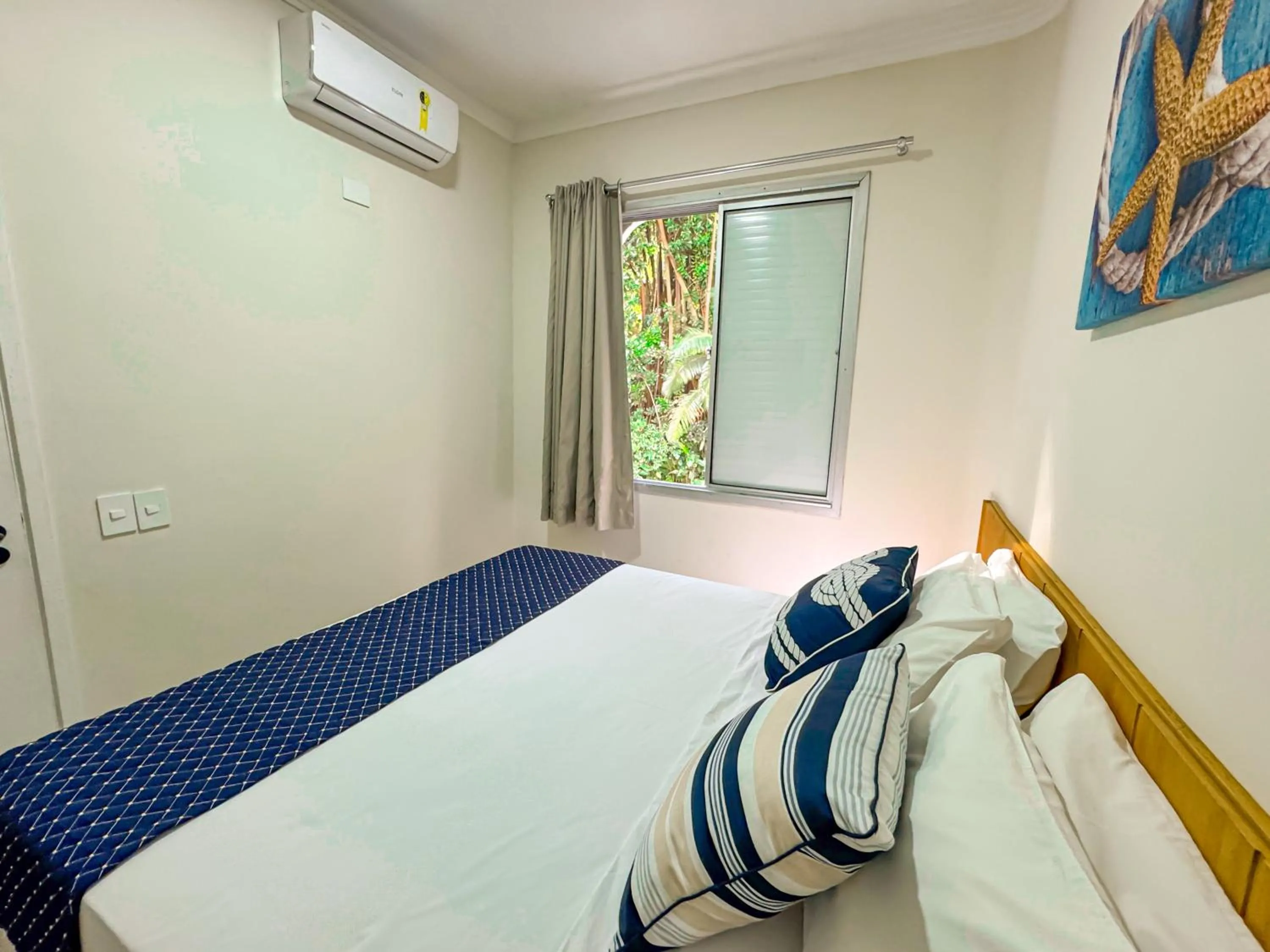 Bedroom, Bed in Hotel Nacional Inn Guarujá