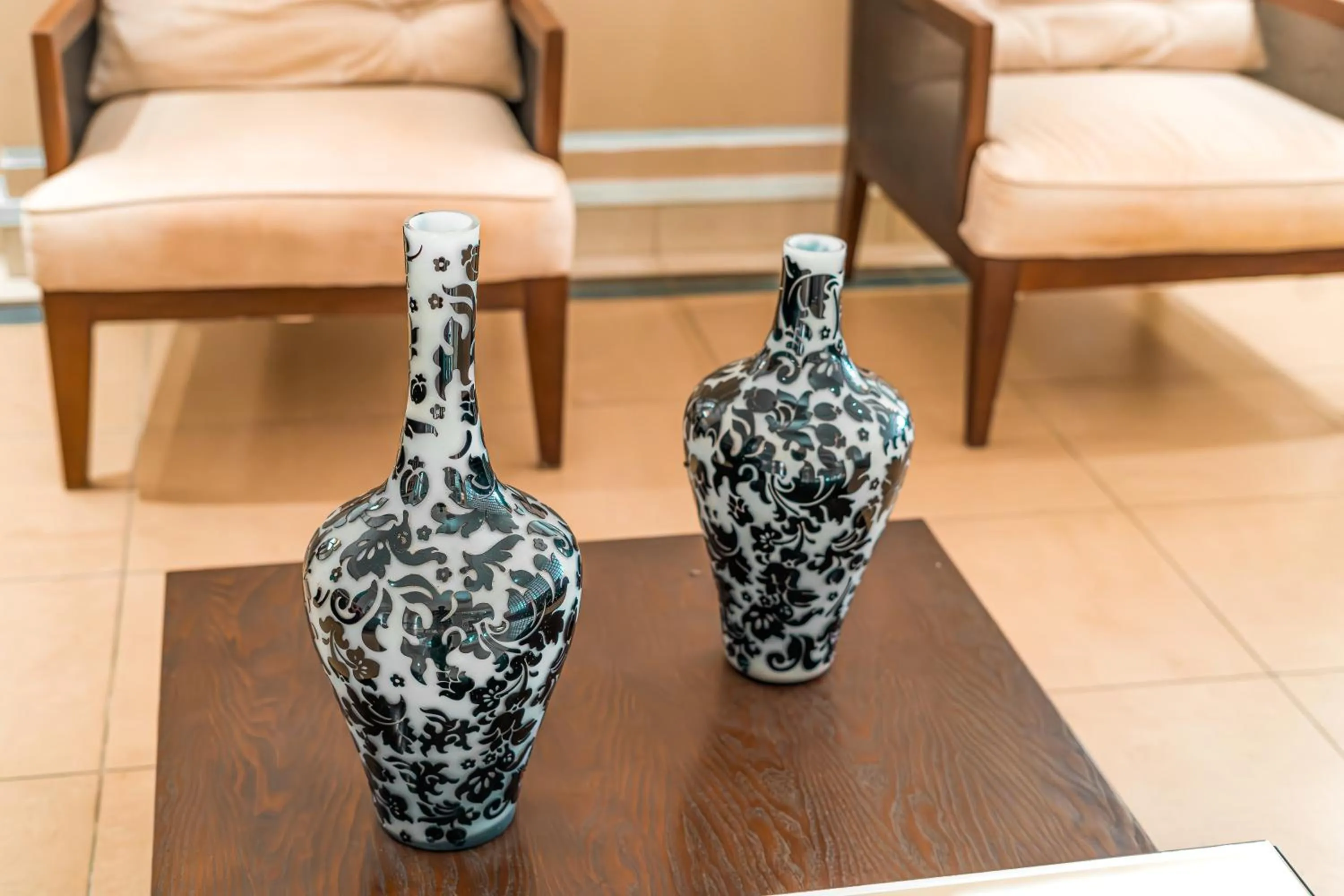 Seating area in Hotel Nacional Inn Guarujá