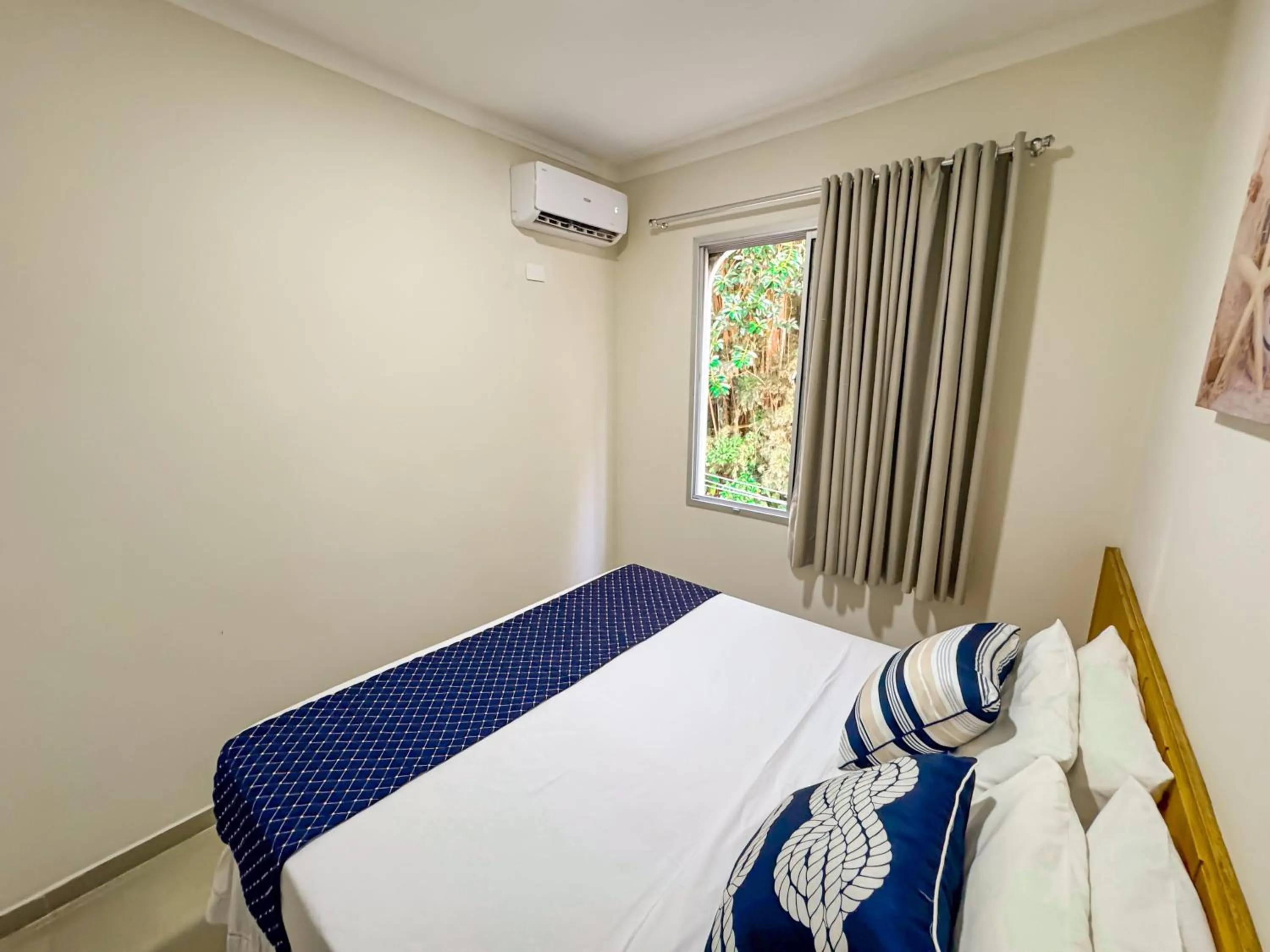 Bedroom, Bed in Hotel Nacional Inn Guarujá