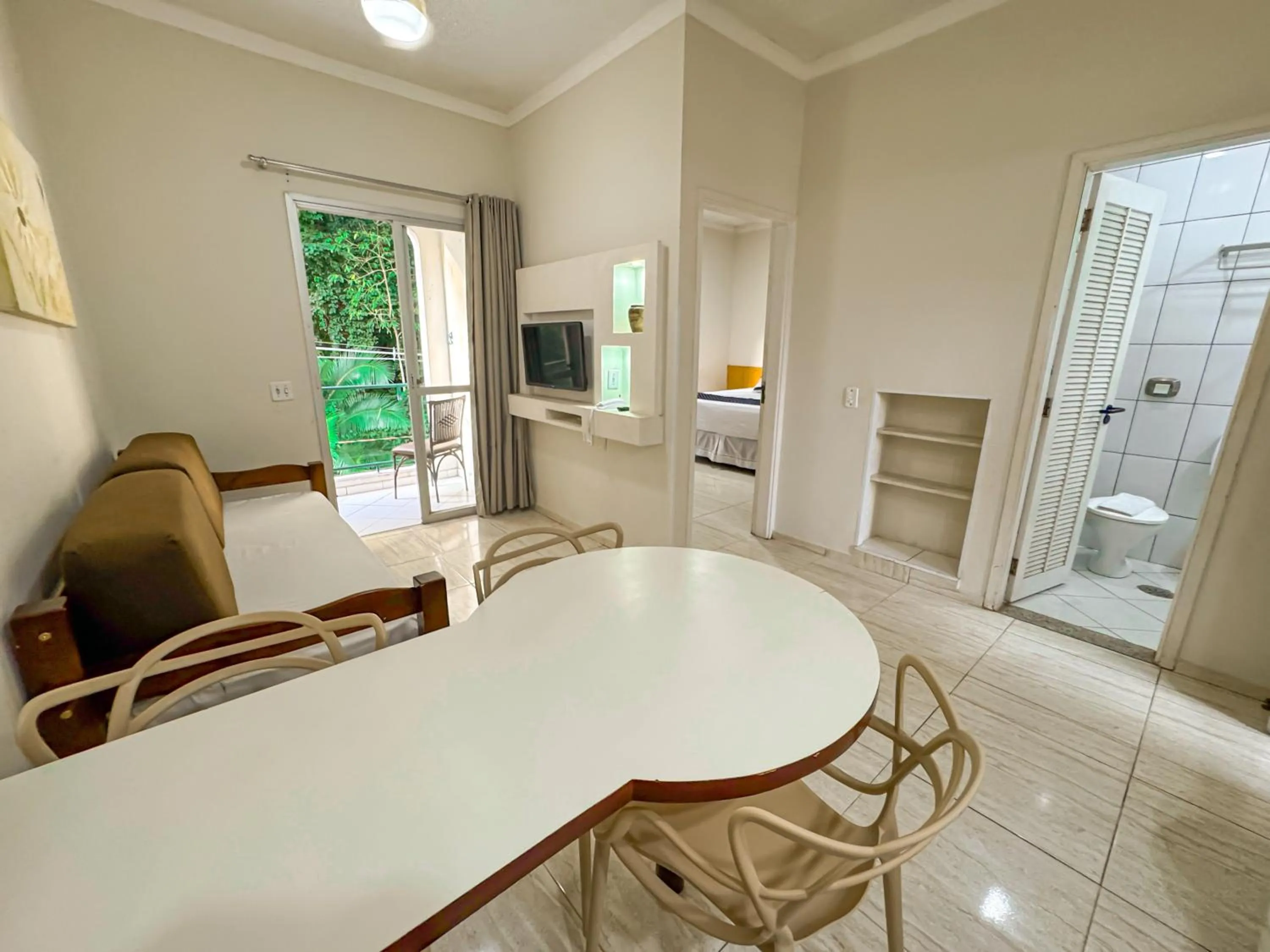 Seating area in Hotel Nacional Inn Guarujá