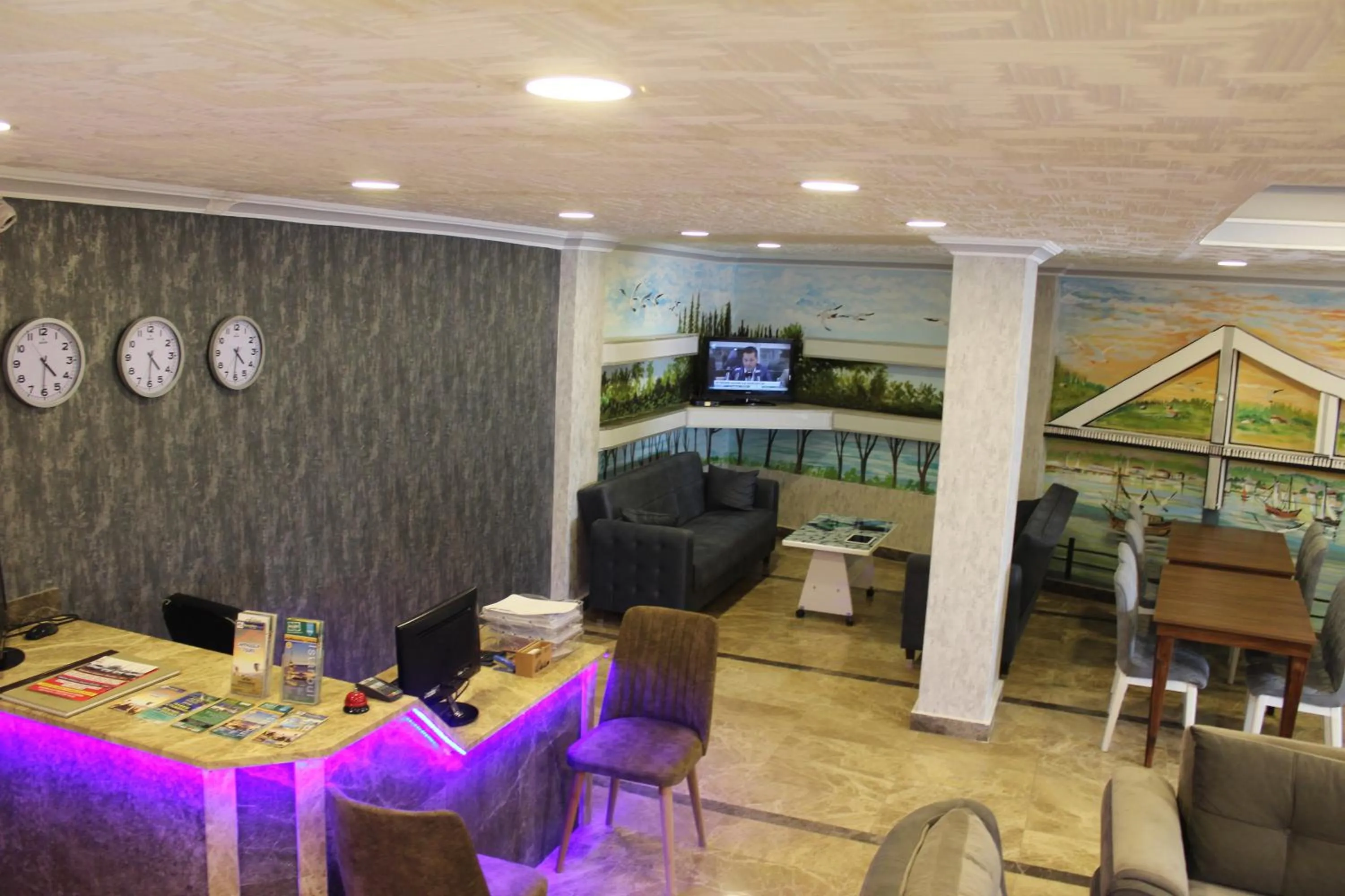 Lobby or reception in Omega Inn