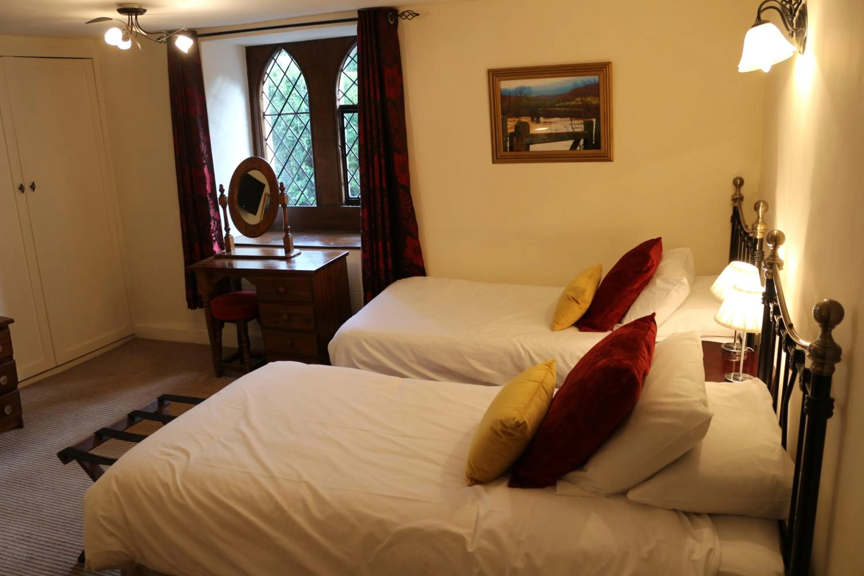 Bed in The Hostelrie at Goodrich