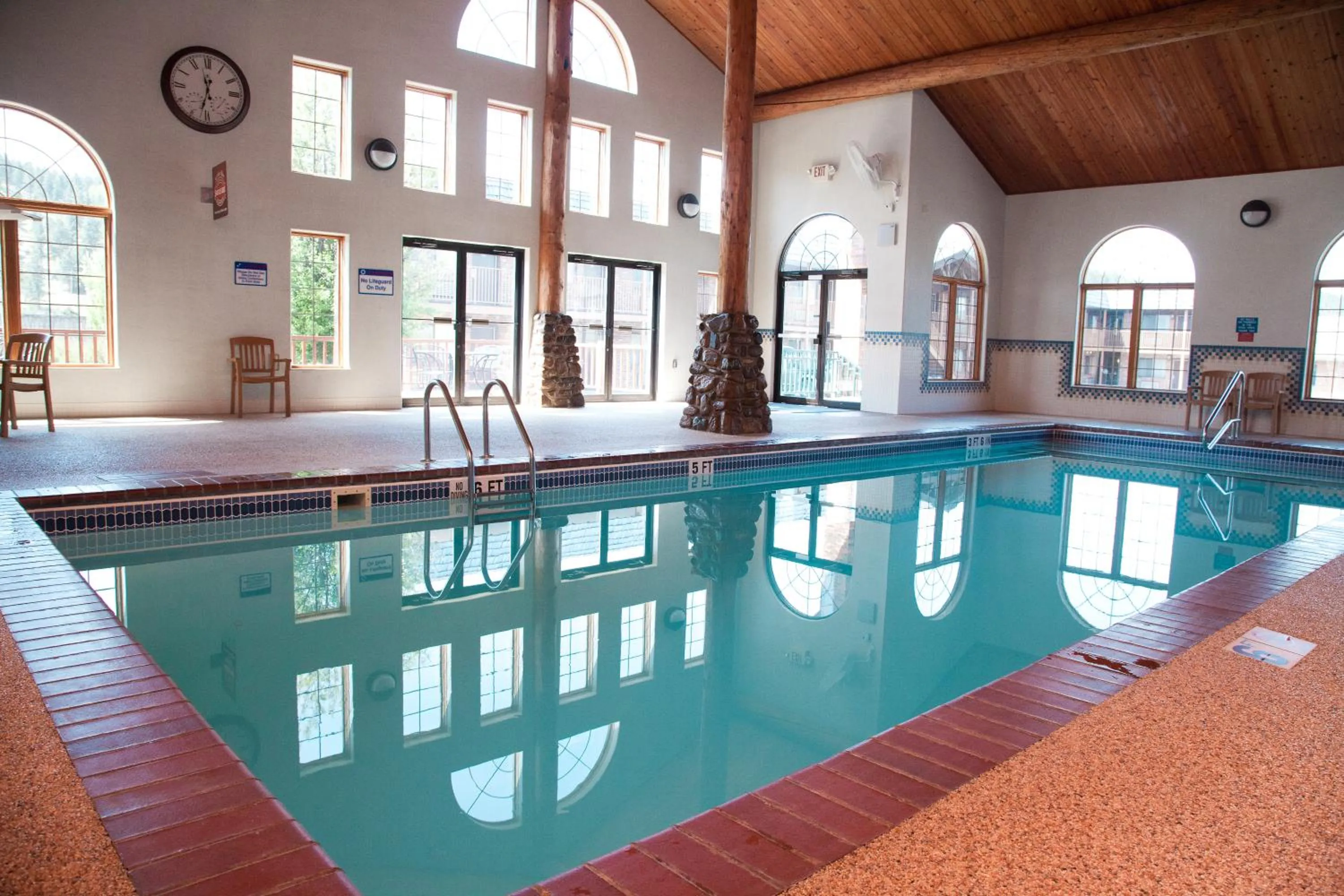 Swimming pool in Black Hills Luxury Suites