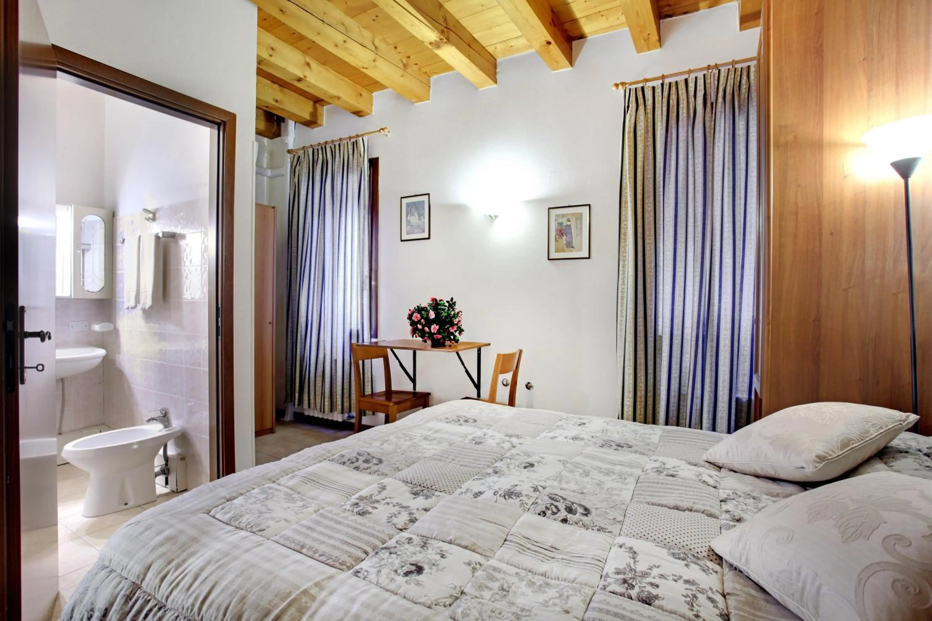 Bedroom, Bed in Locanda Delle Acque