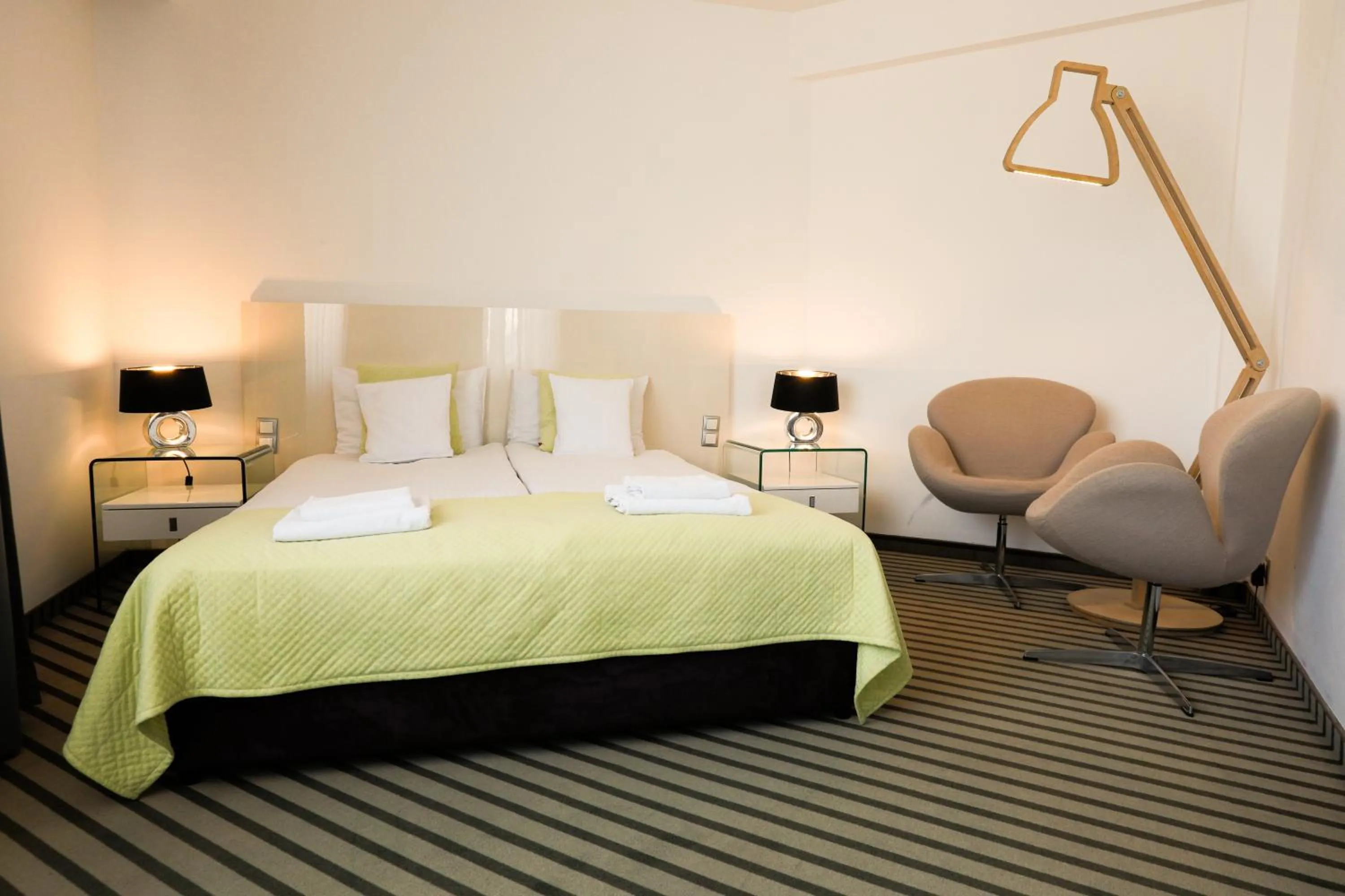 Bed in NoBo Hotel - business