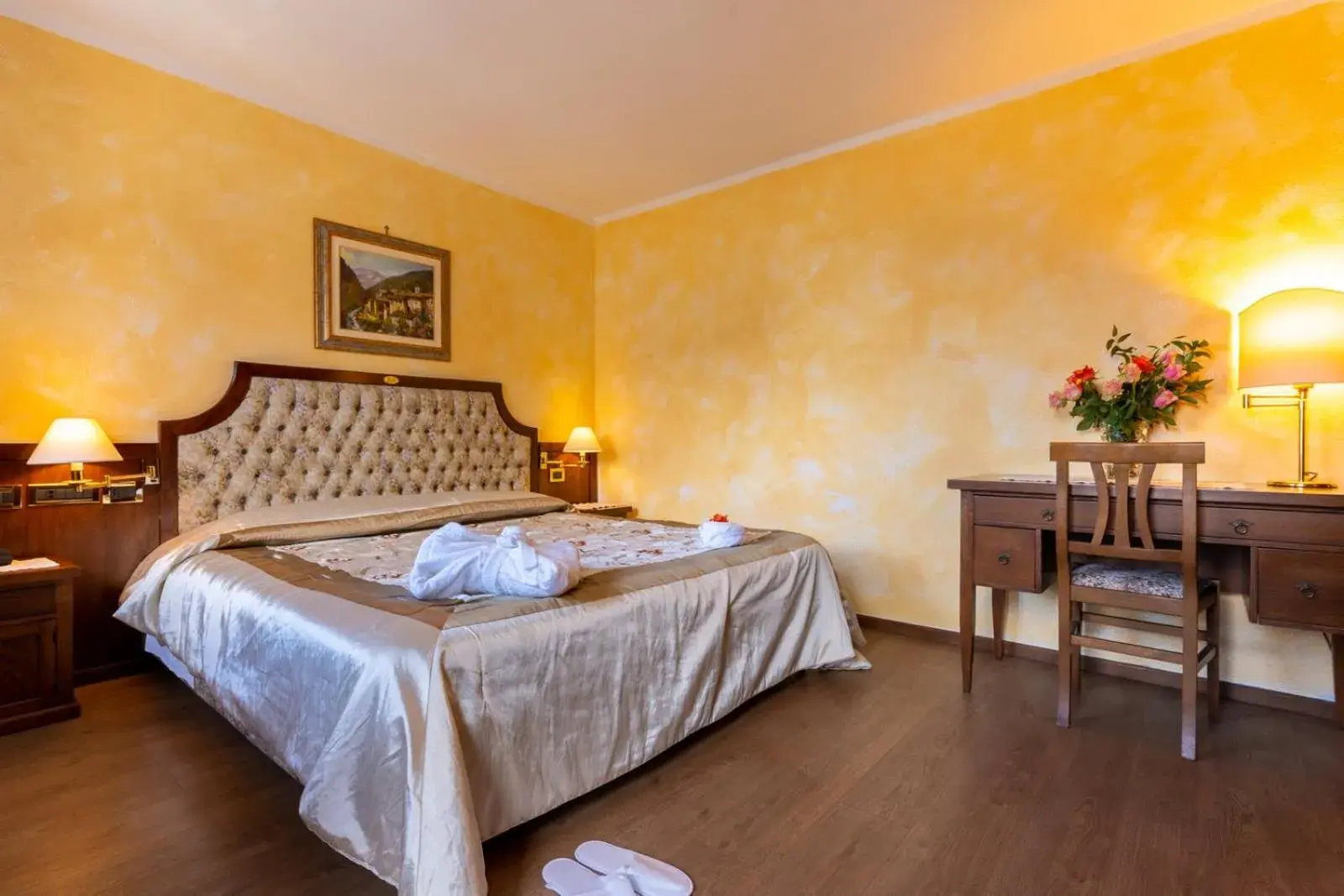 Deluxe Double Room in Hotel Des Alpes Deluxe Double Room in Hotel Des Alpes
