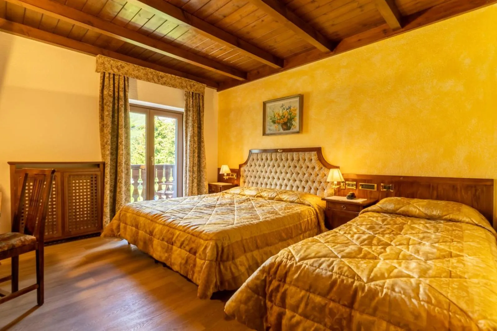 Bed in Hotel Des Alpes