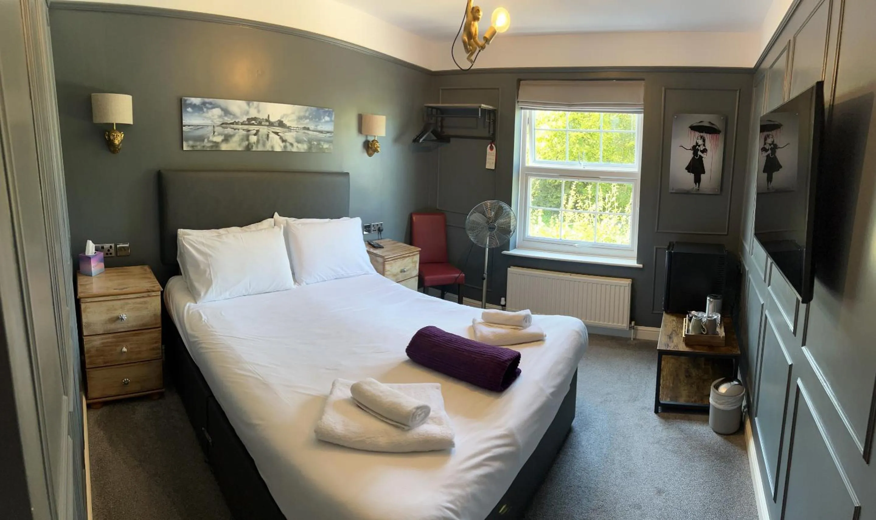 Bedroom, Bed in The Plough Inn