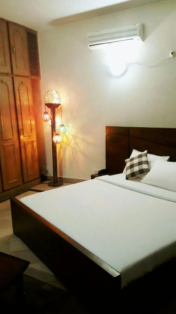 royal cottage guest house