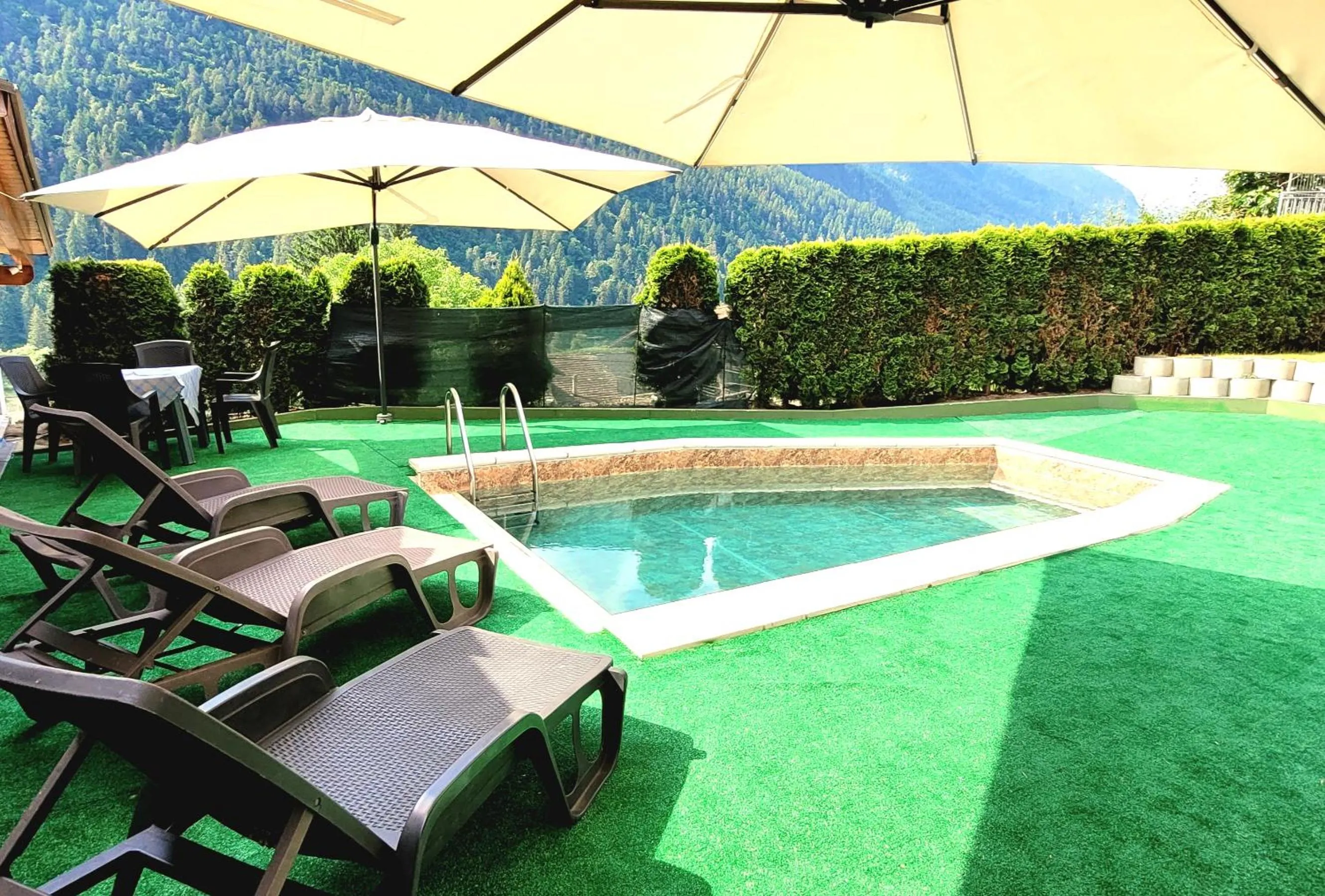 Swimming pool in Residence Al Pescatore