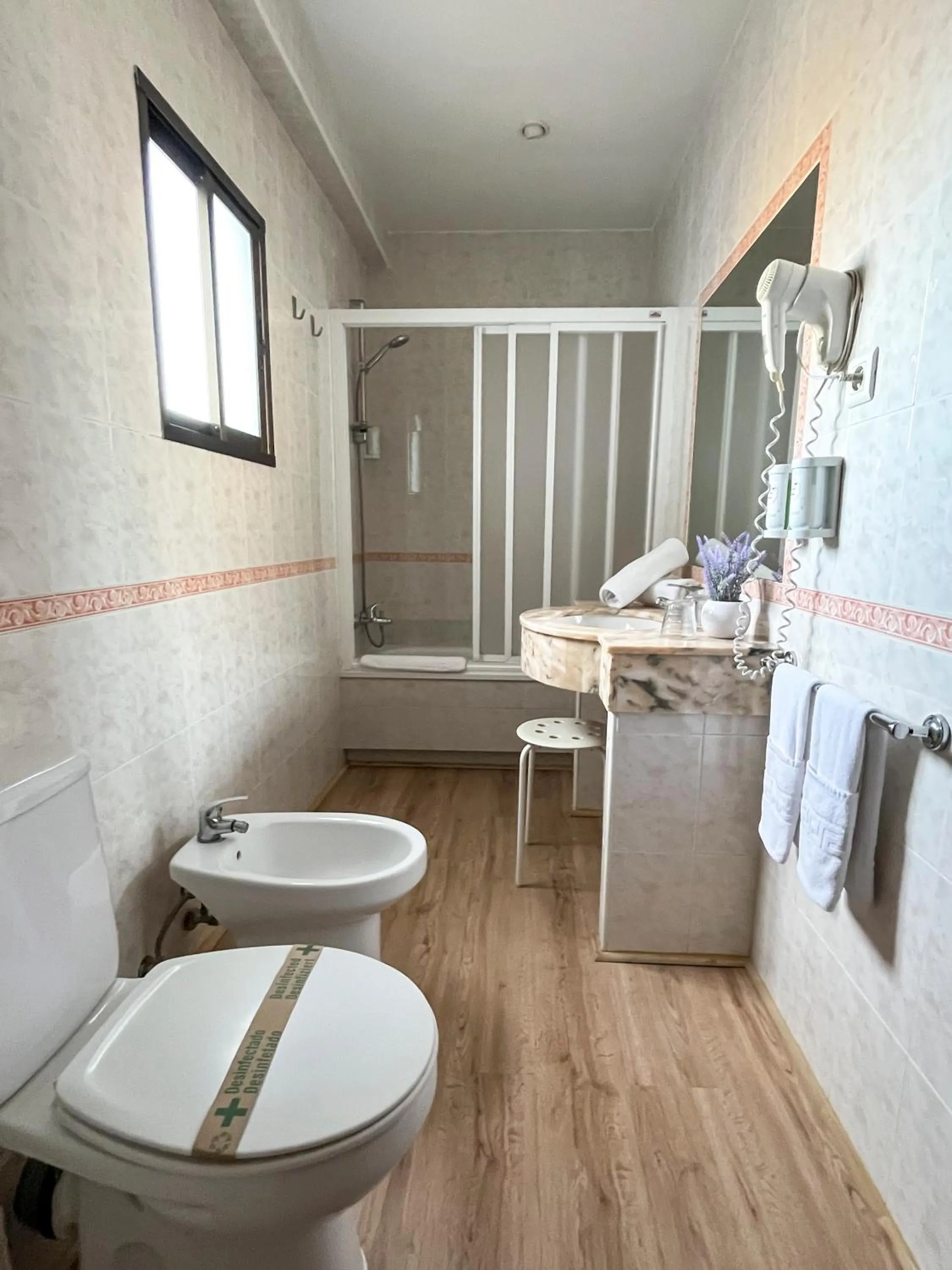 Bathroom in Beatriz Charming Hostal