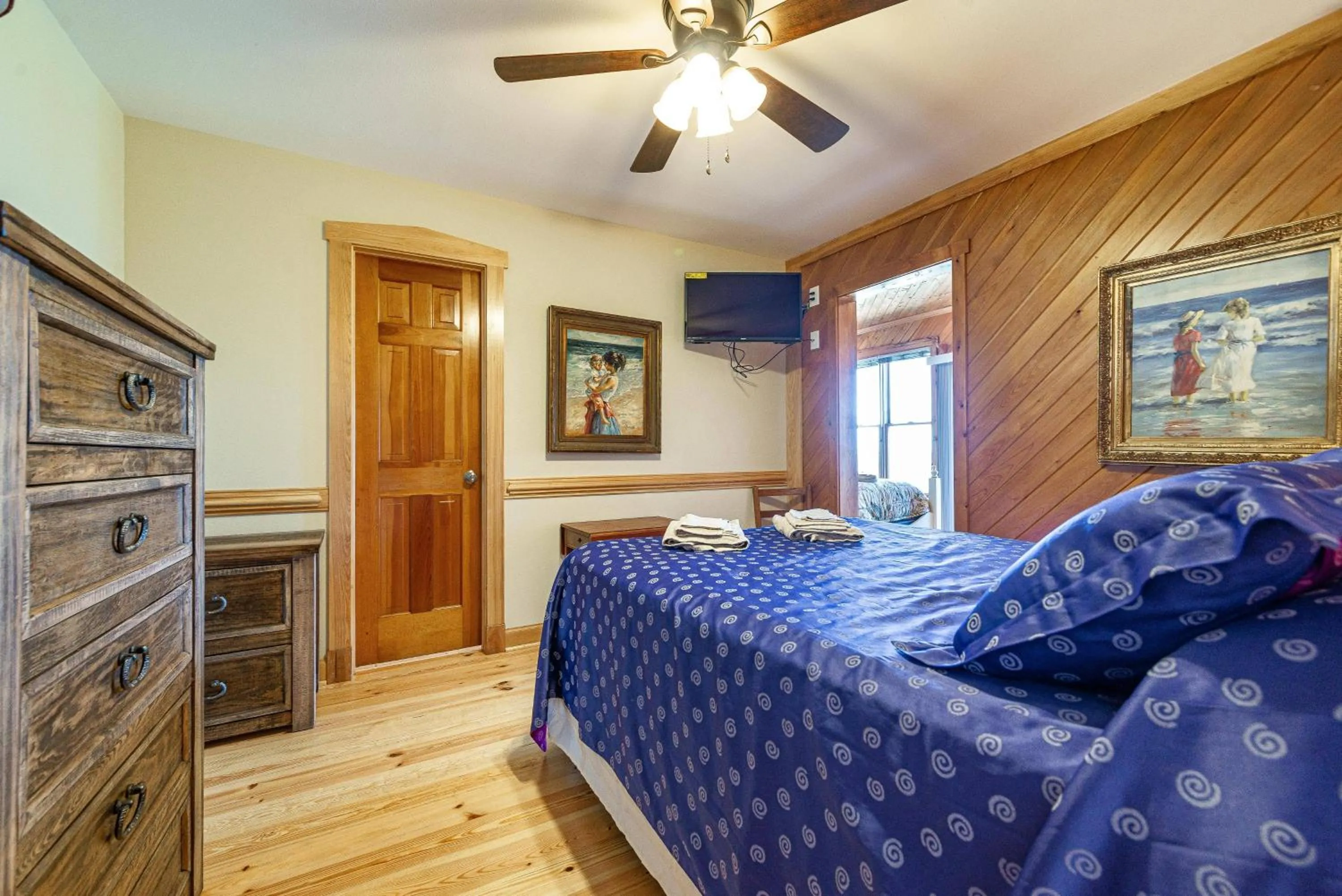 Bed in Doggone Perfect