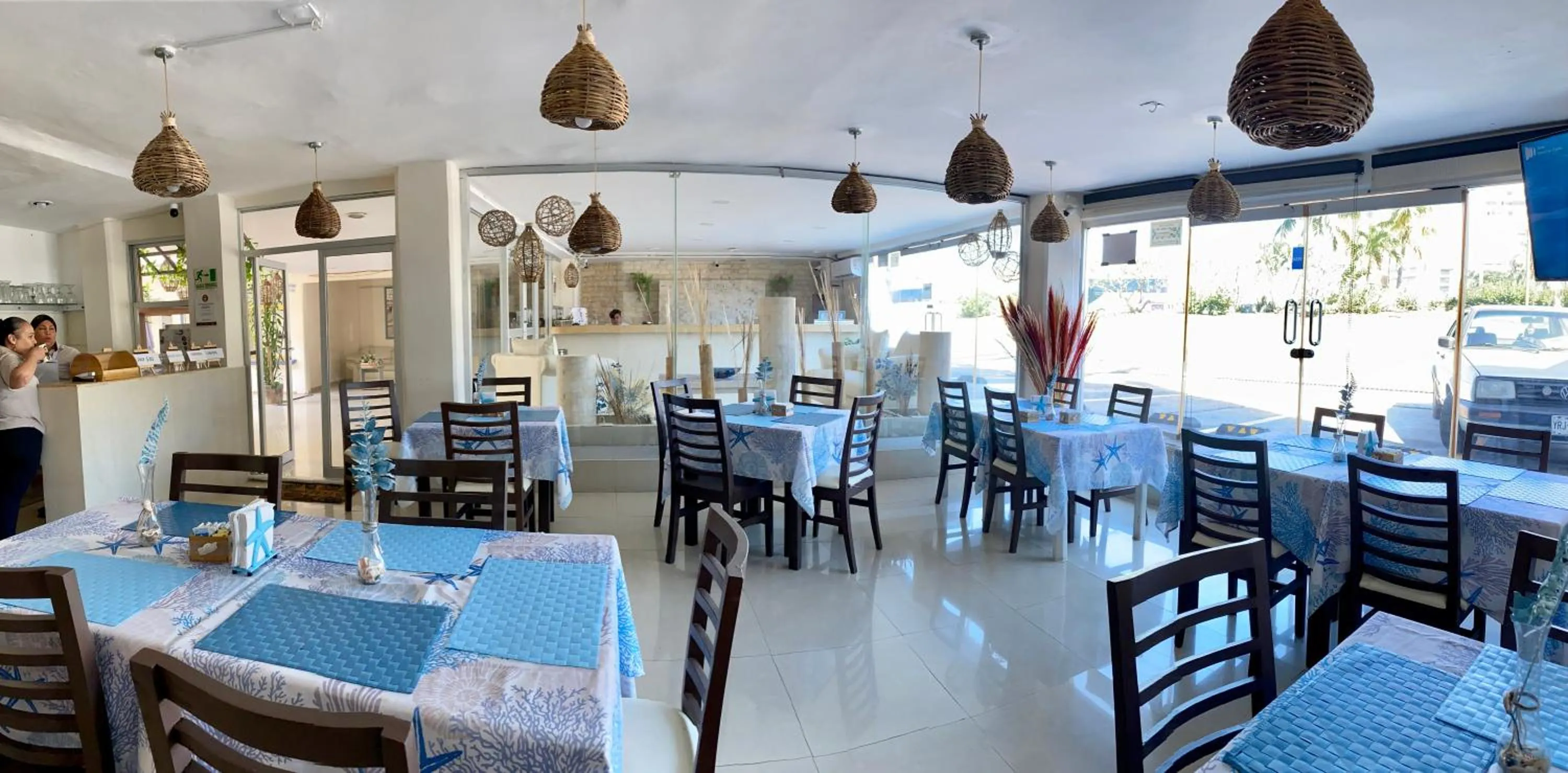 Restaurant/places to eat in Hotel Playa de Oro - Enfrente de WTC y Plazas Comerciales