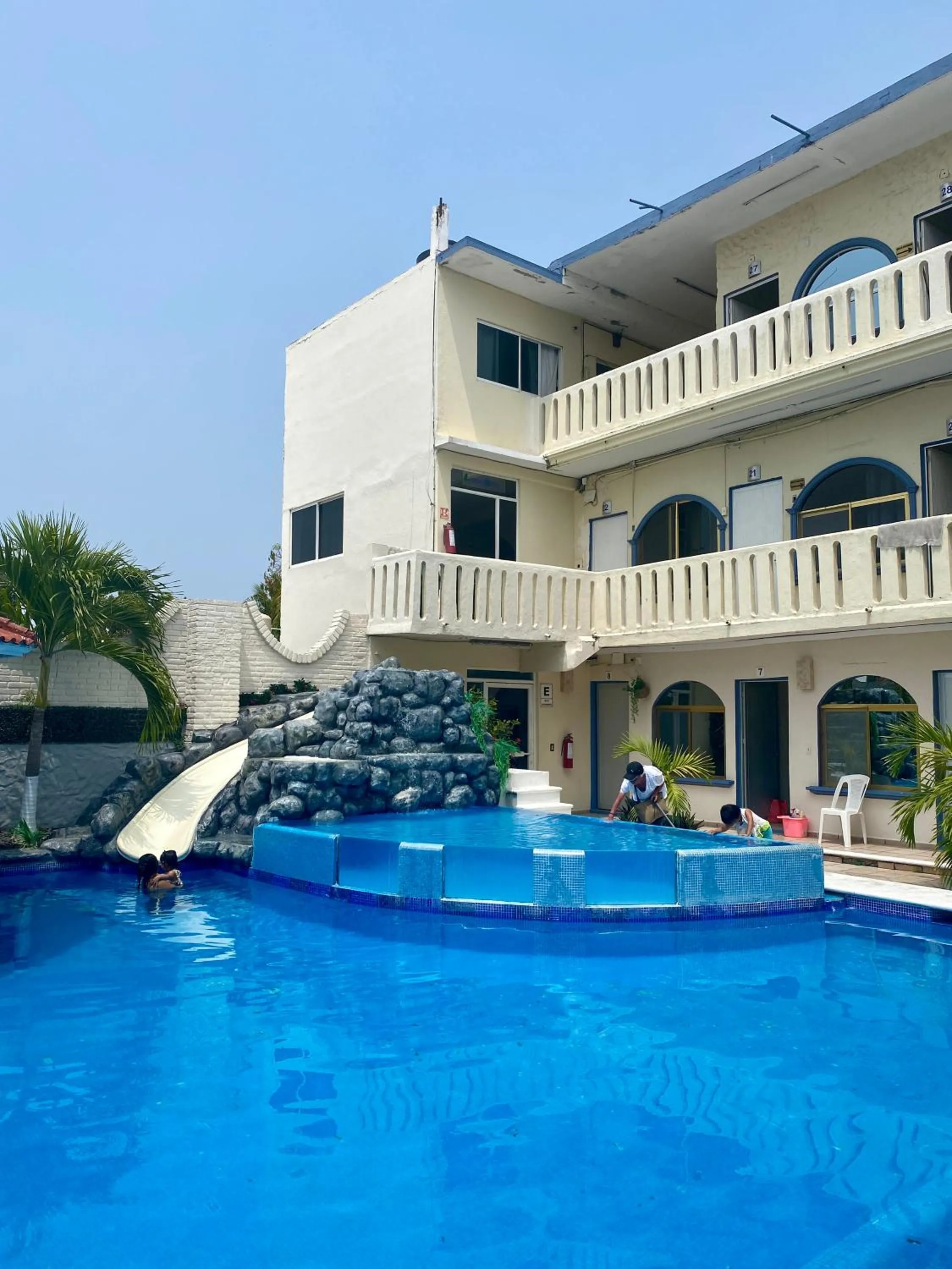 Swimming pool in Hotel Playa de Oro - Enfrente de WTC y Plazas Comerciales