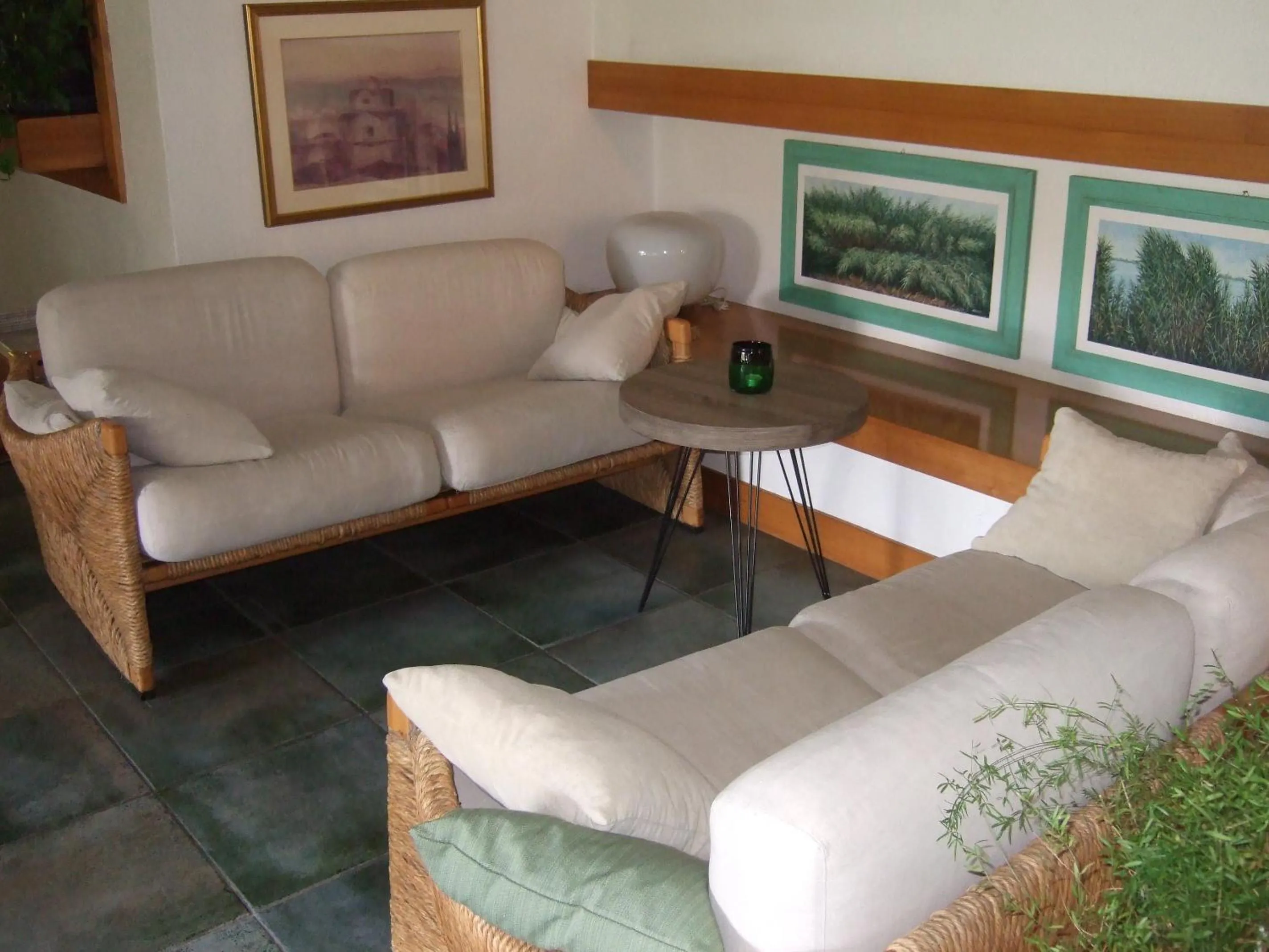 Seating area in Hotel Canturio