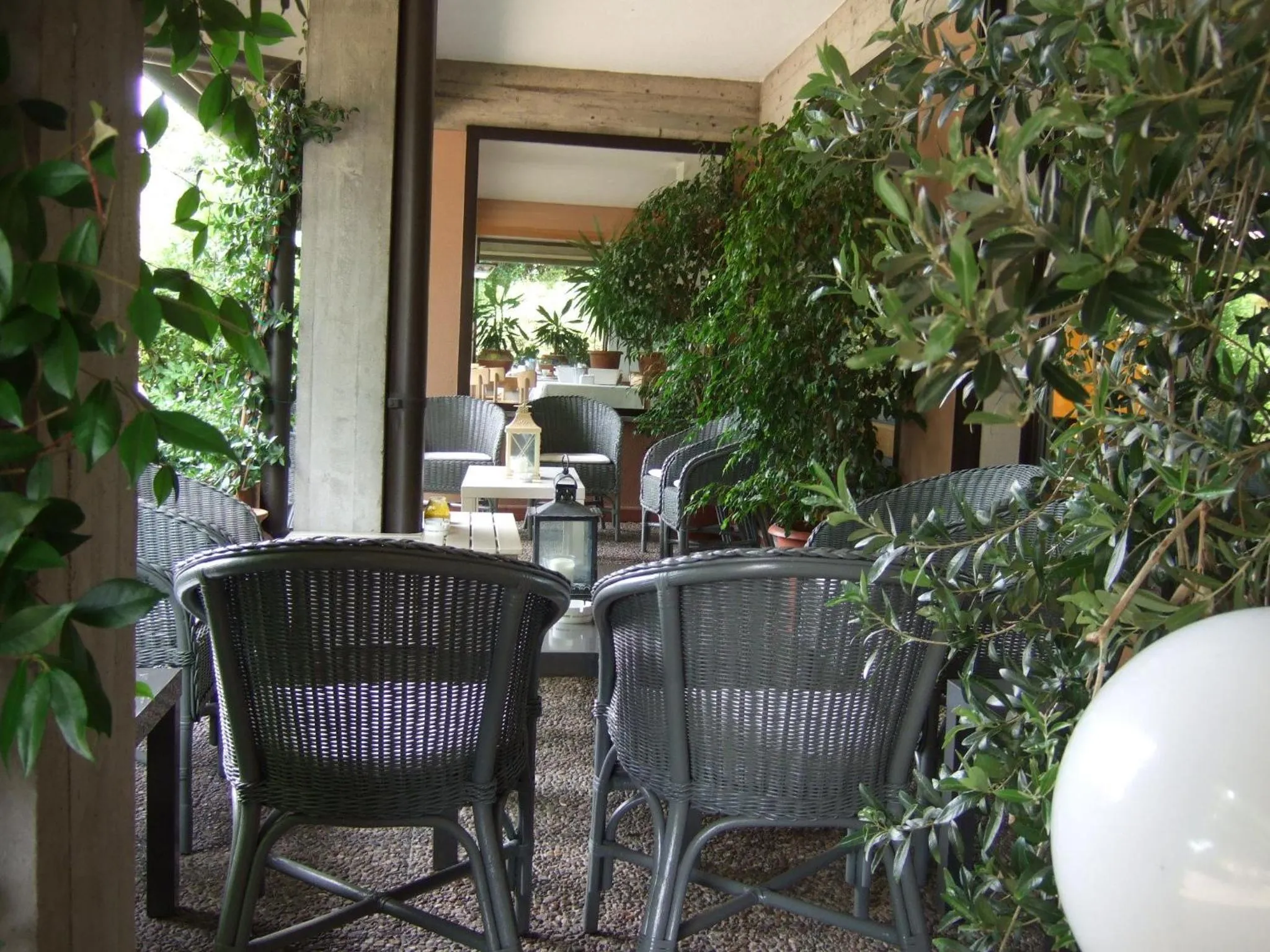 Patio in Hotel Canturio