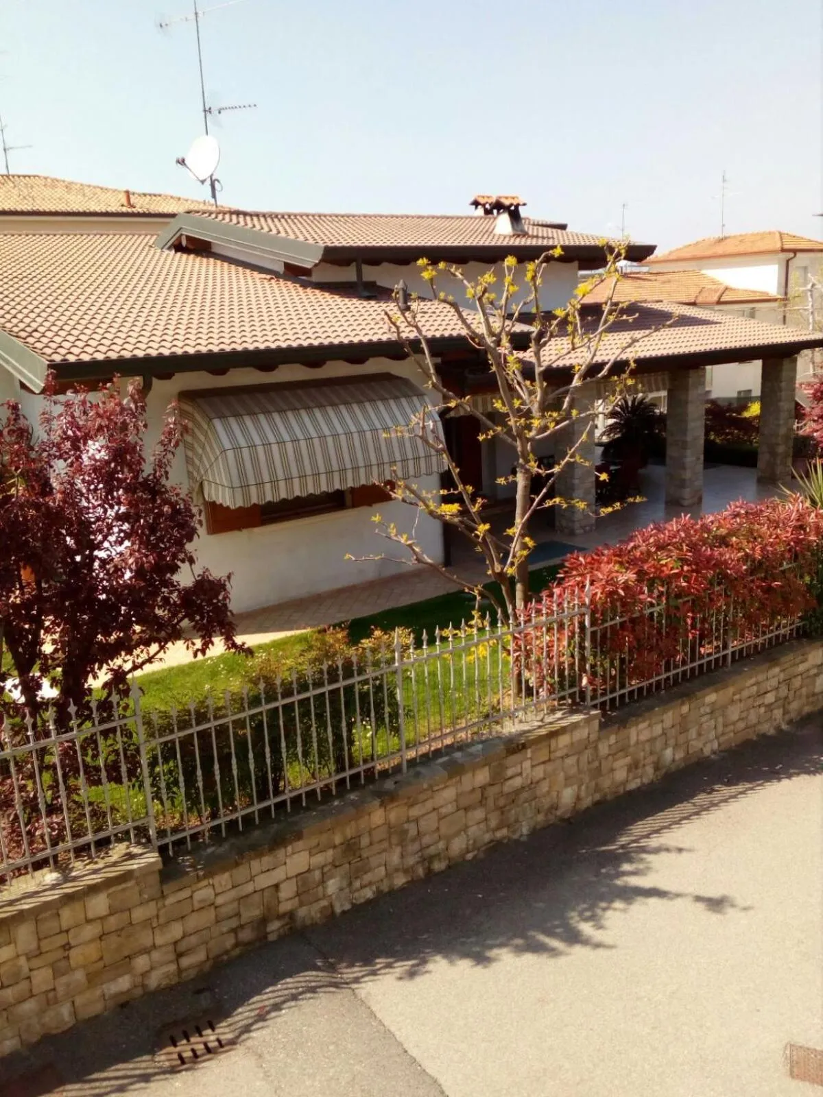 Property building in La Casa di Pimpi