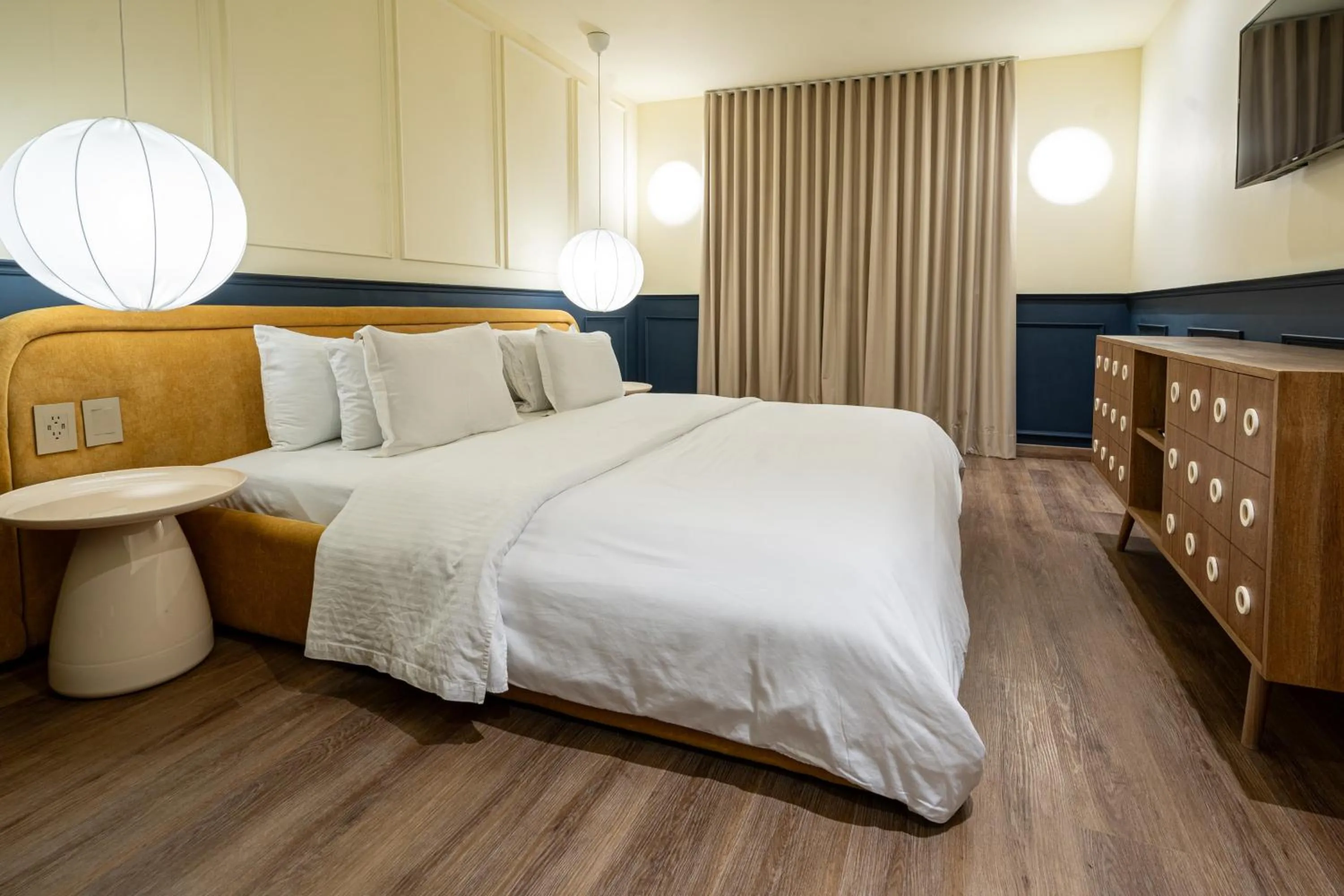 Bedroom, Bed in Hotel Acqua Medellín