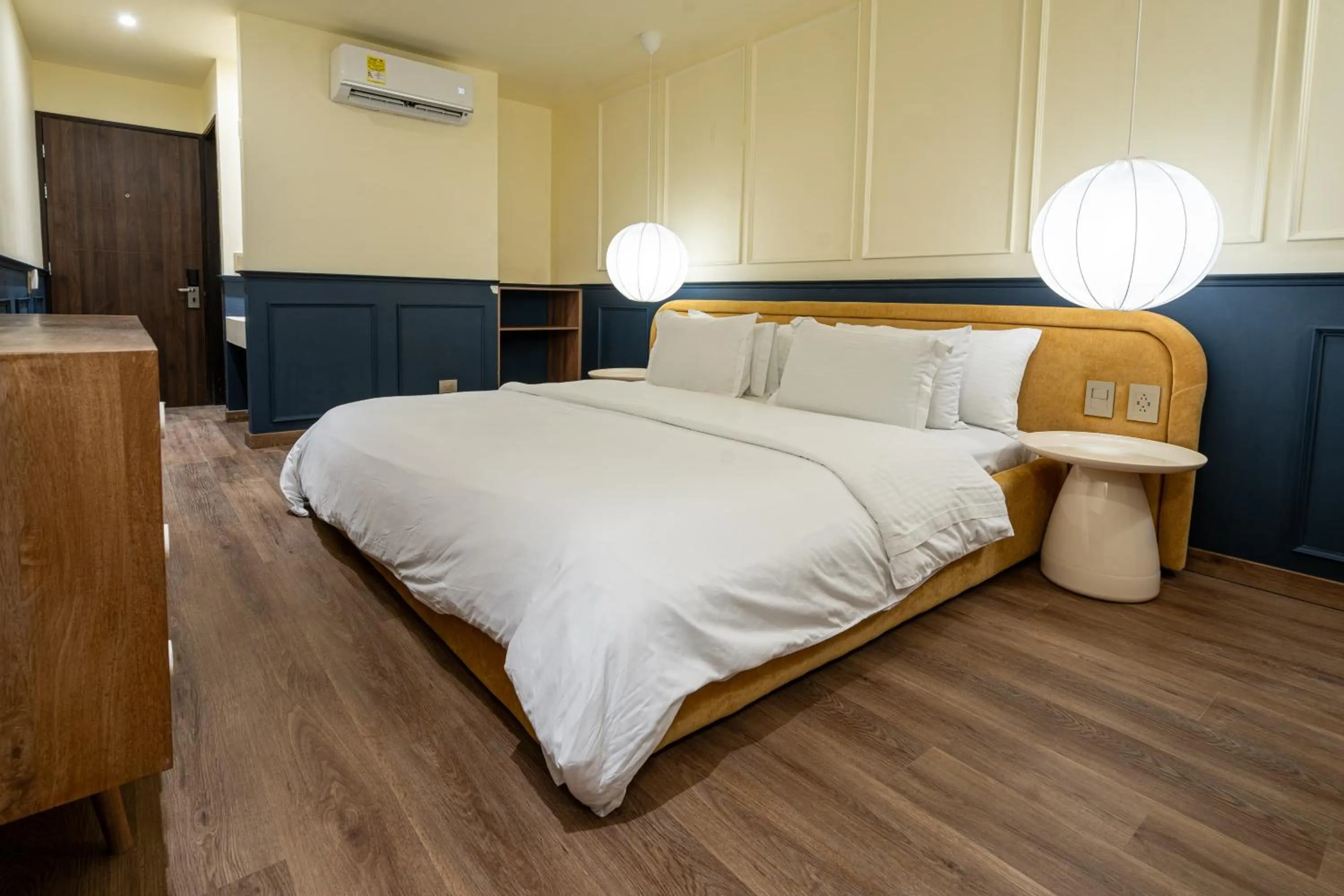 Photo of the whole room, Bed in Hotel Acqua Medellín