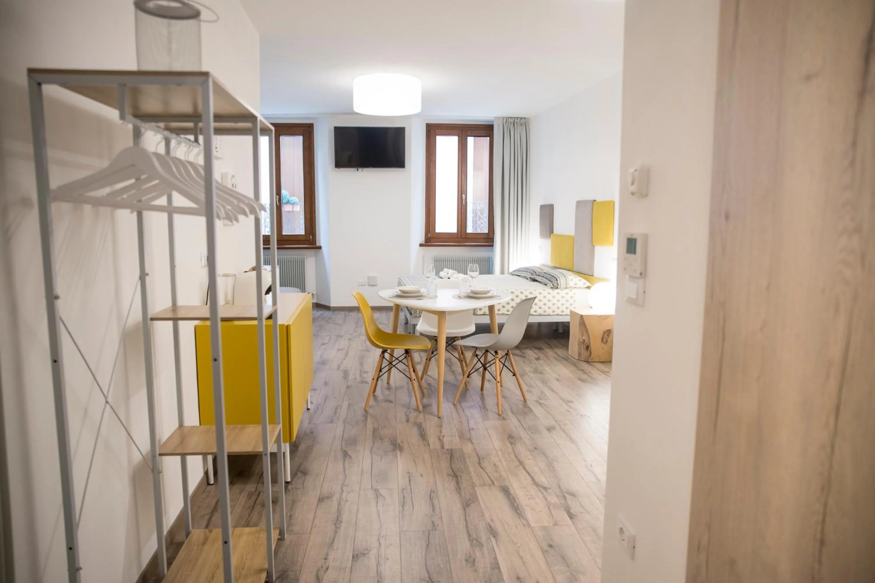 Dining area in MAMA Apartments