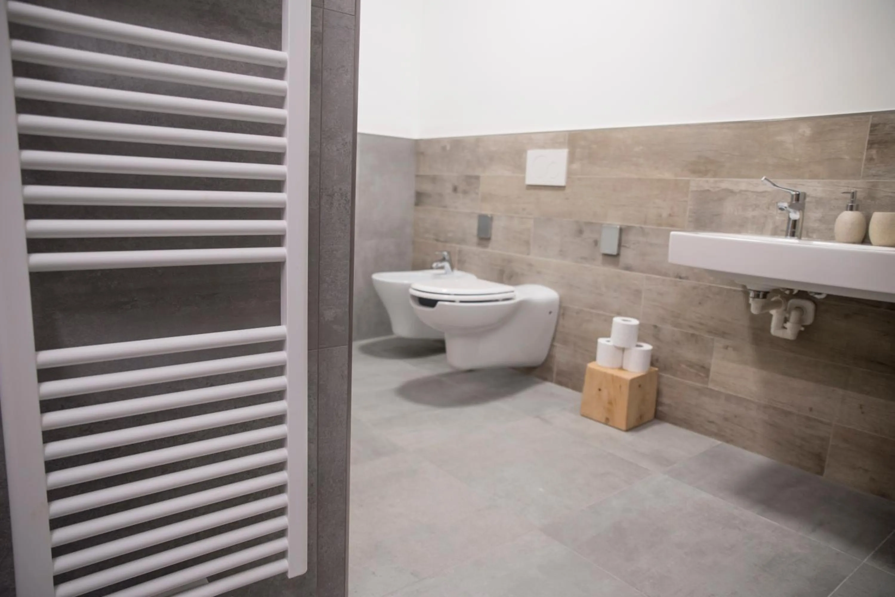 Shower in MAMA Apartments