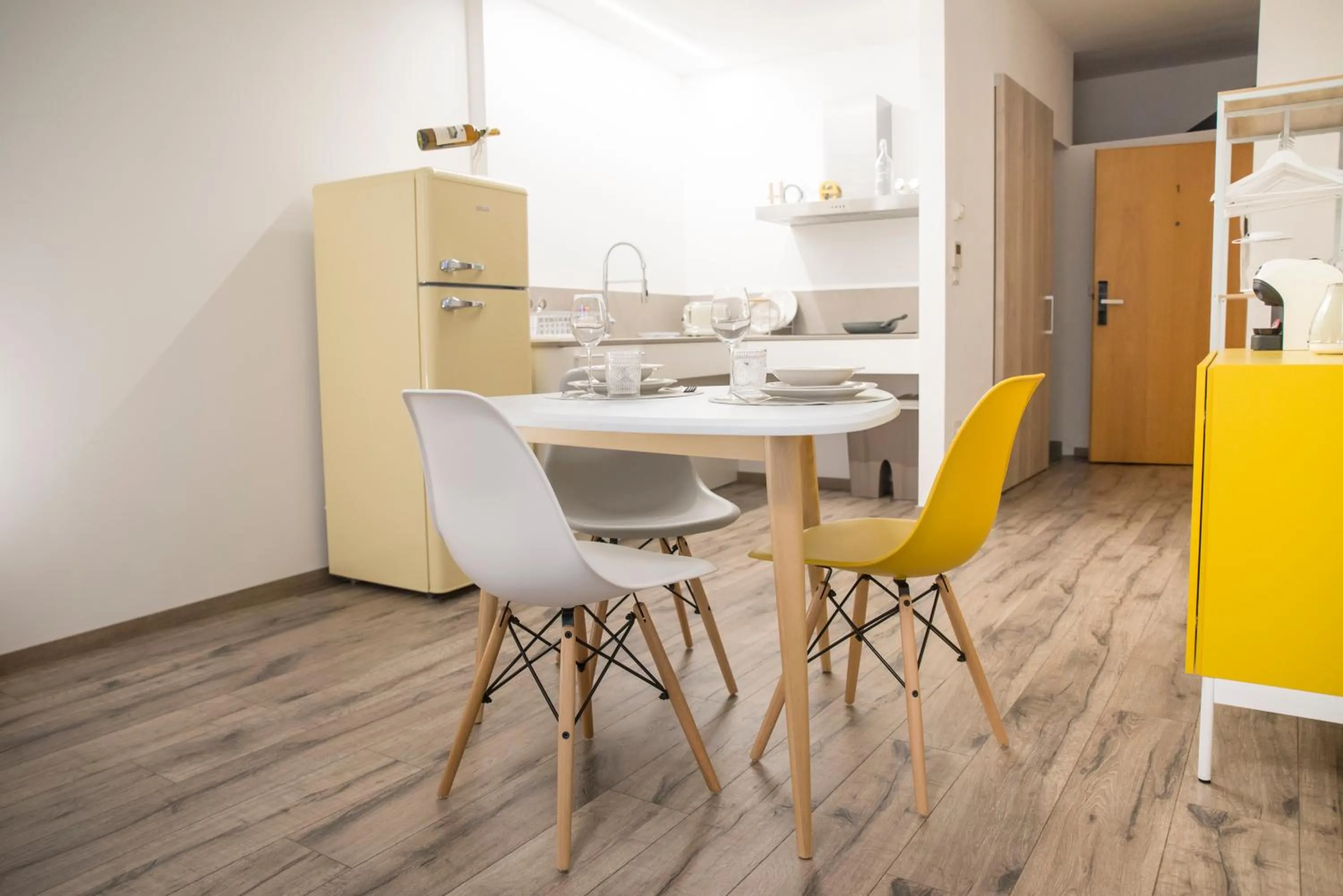 Dining area in MAMA Apartments