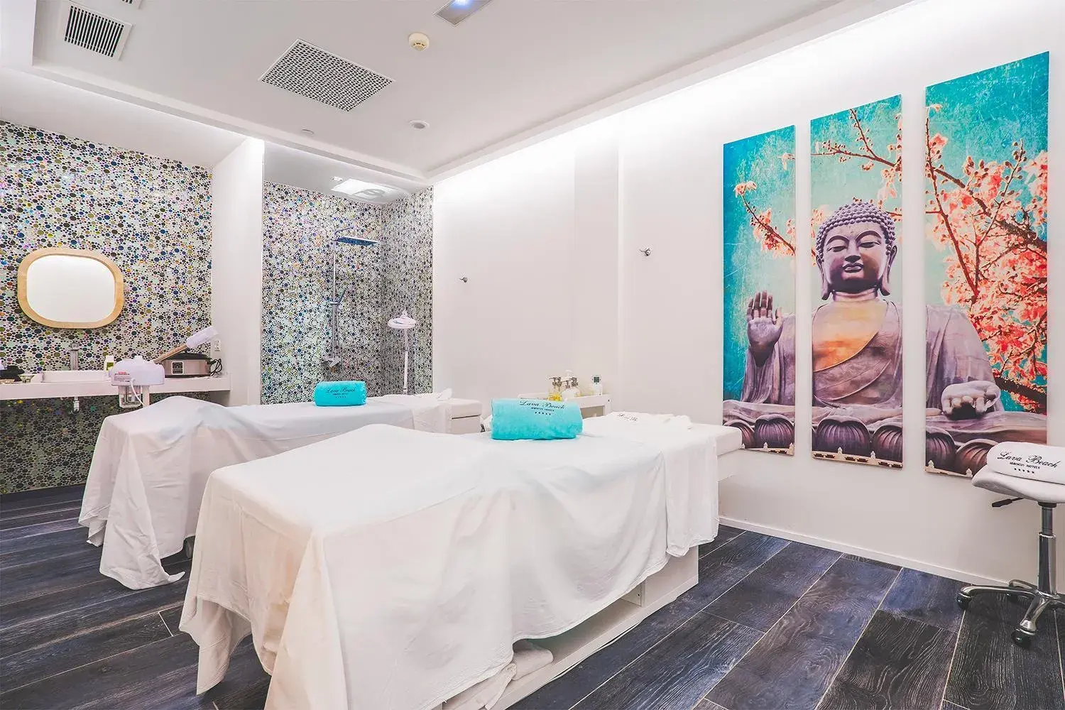 Massage, Bed in Hotel Lava Beach Massage, Bed in Hotel Lava Beach