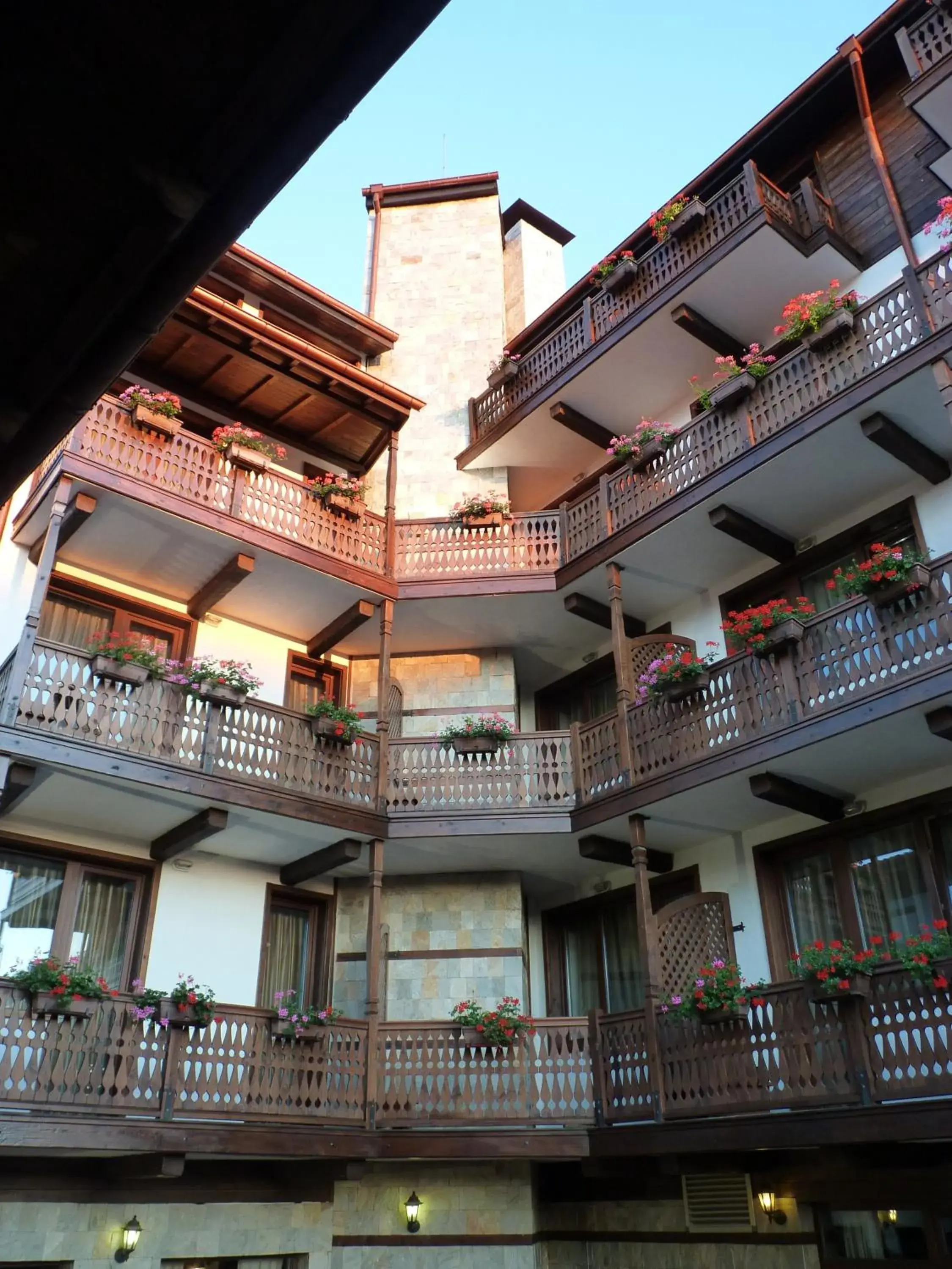 Facade/entrance in Molerite Complex Facade/entrance in Molerite Complex