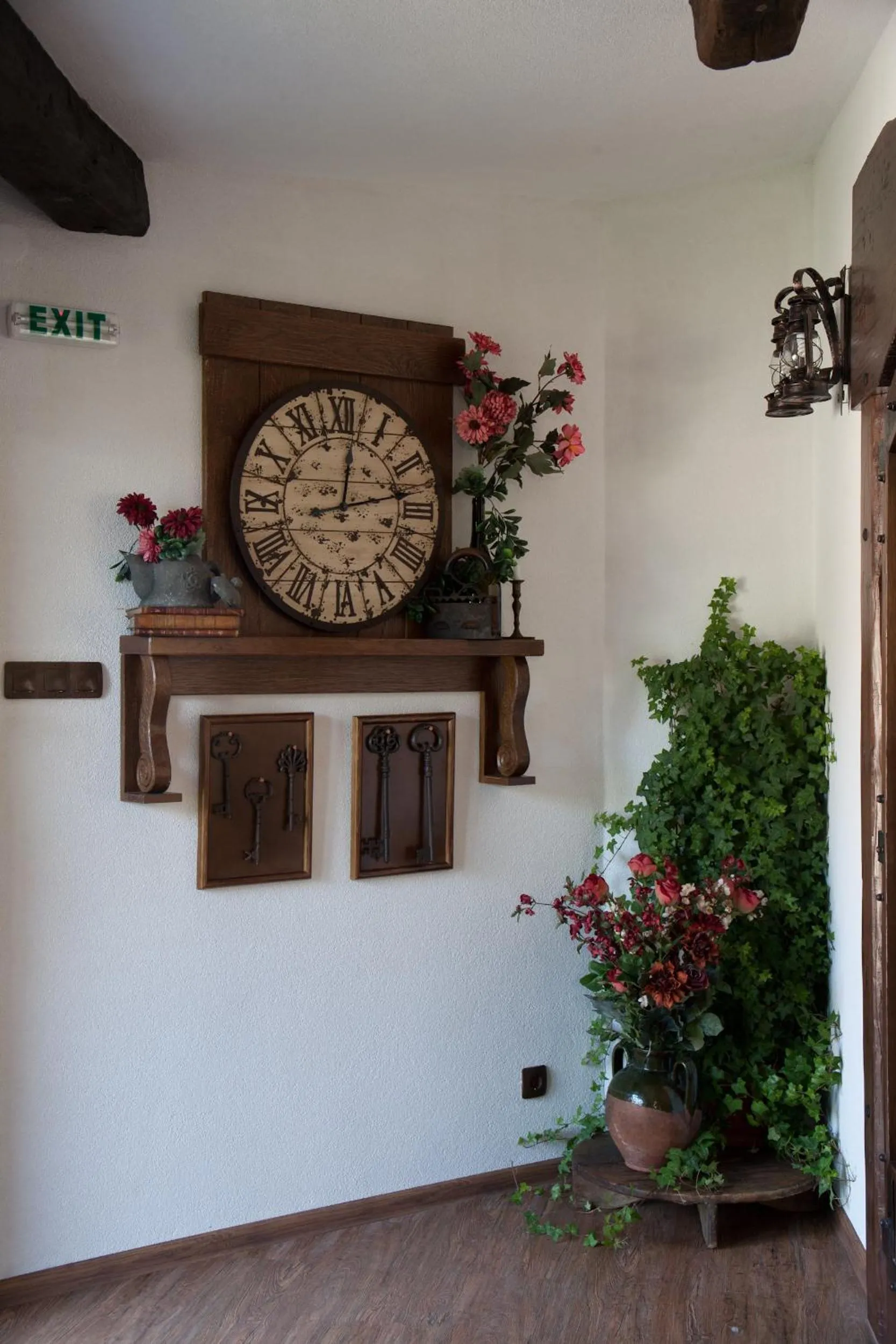 Decorative detail in Molerite Complex