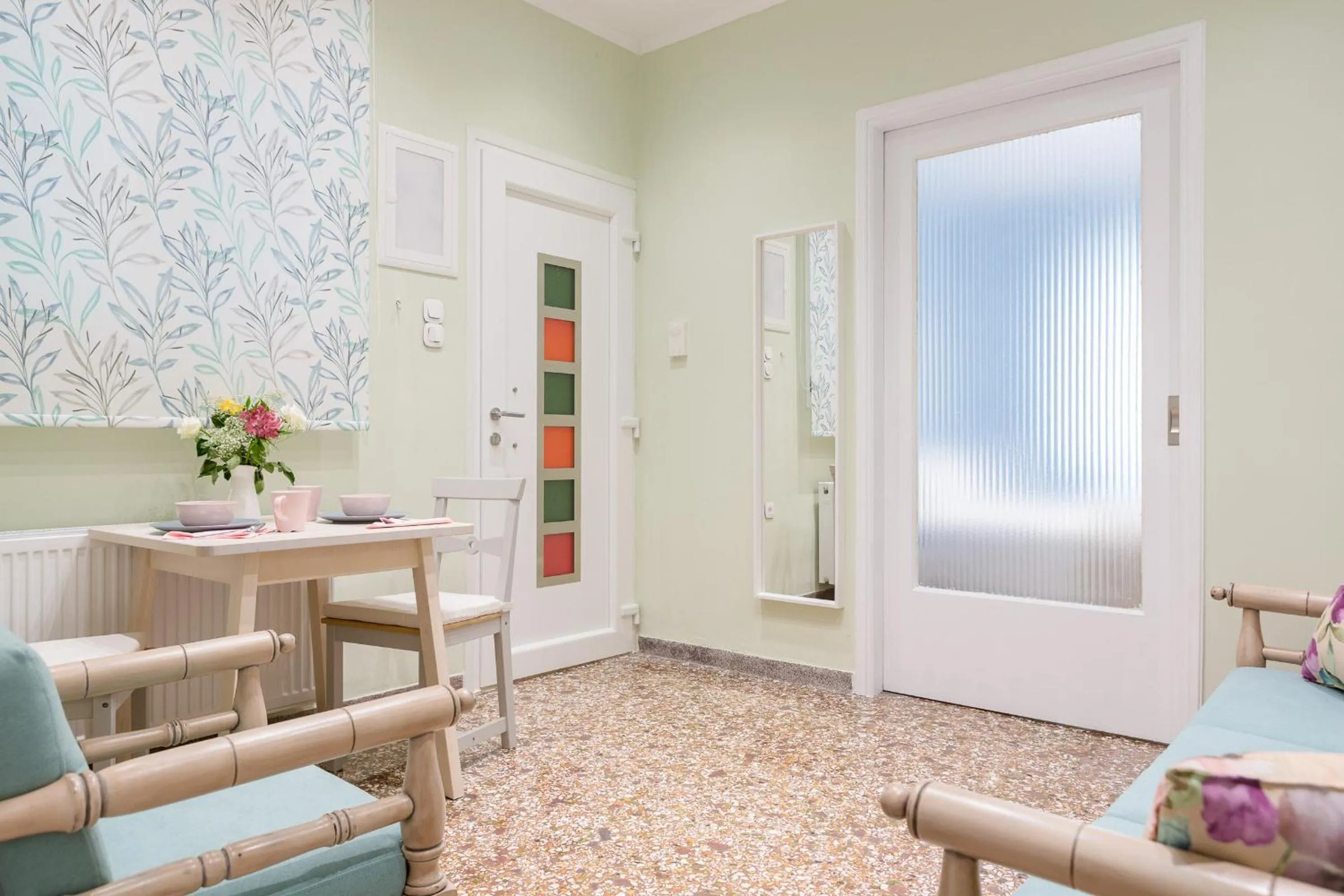 Grandma's Chic & Bright Athenian home with a Patio