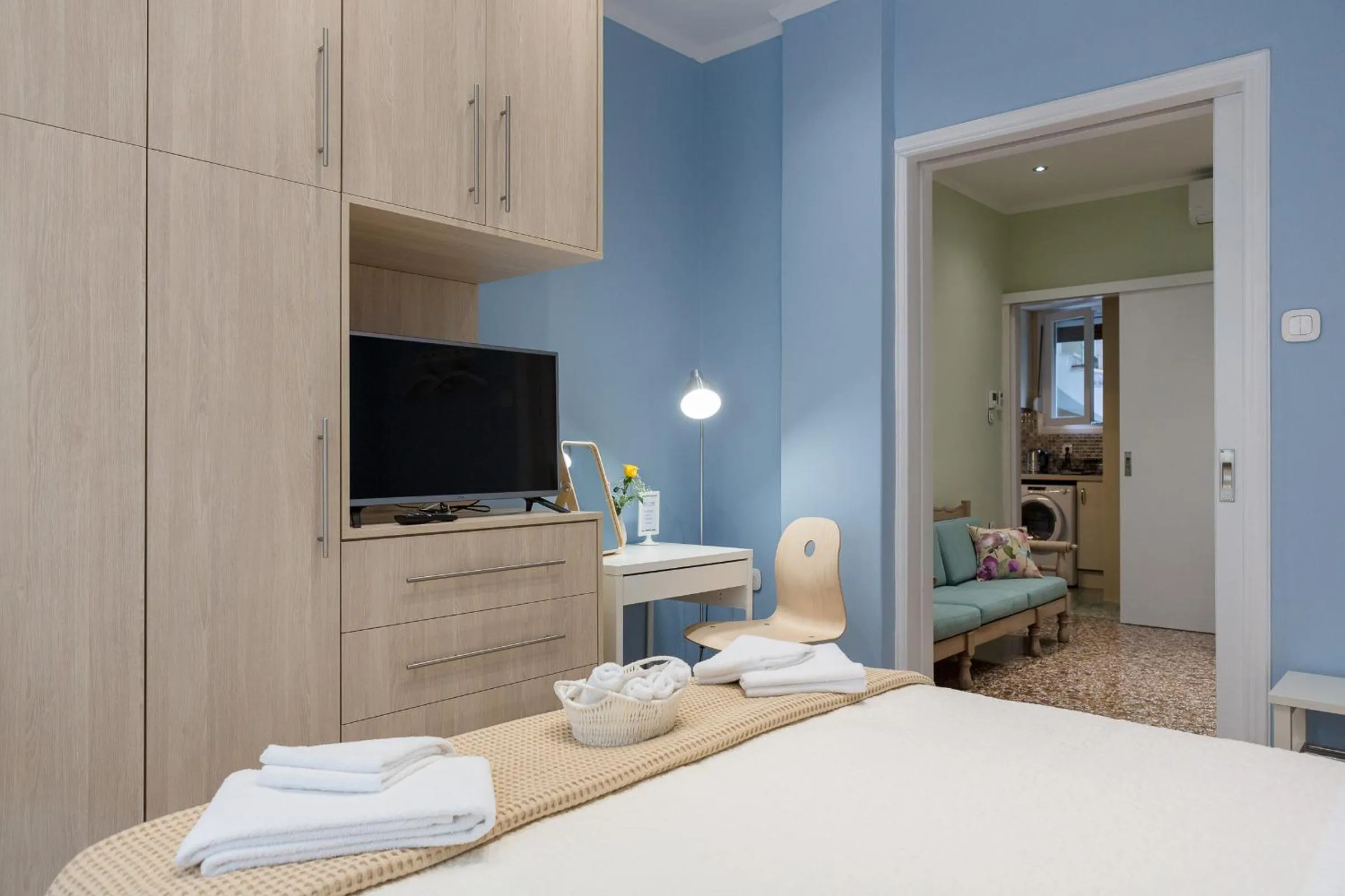 Bed in Grandma's Chic & Bright Athenian home with a Patio