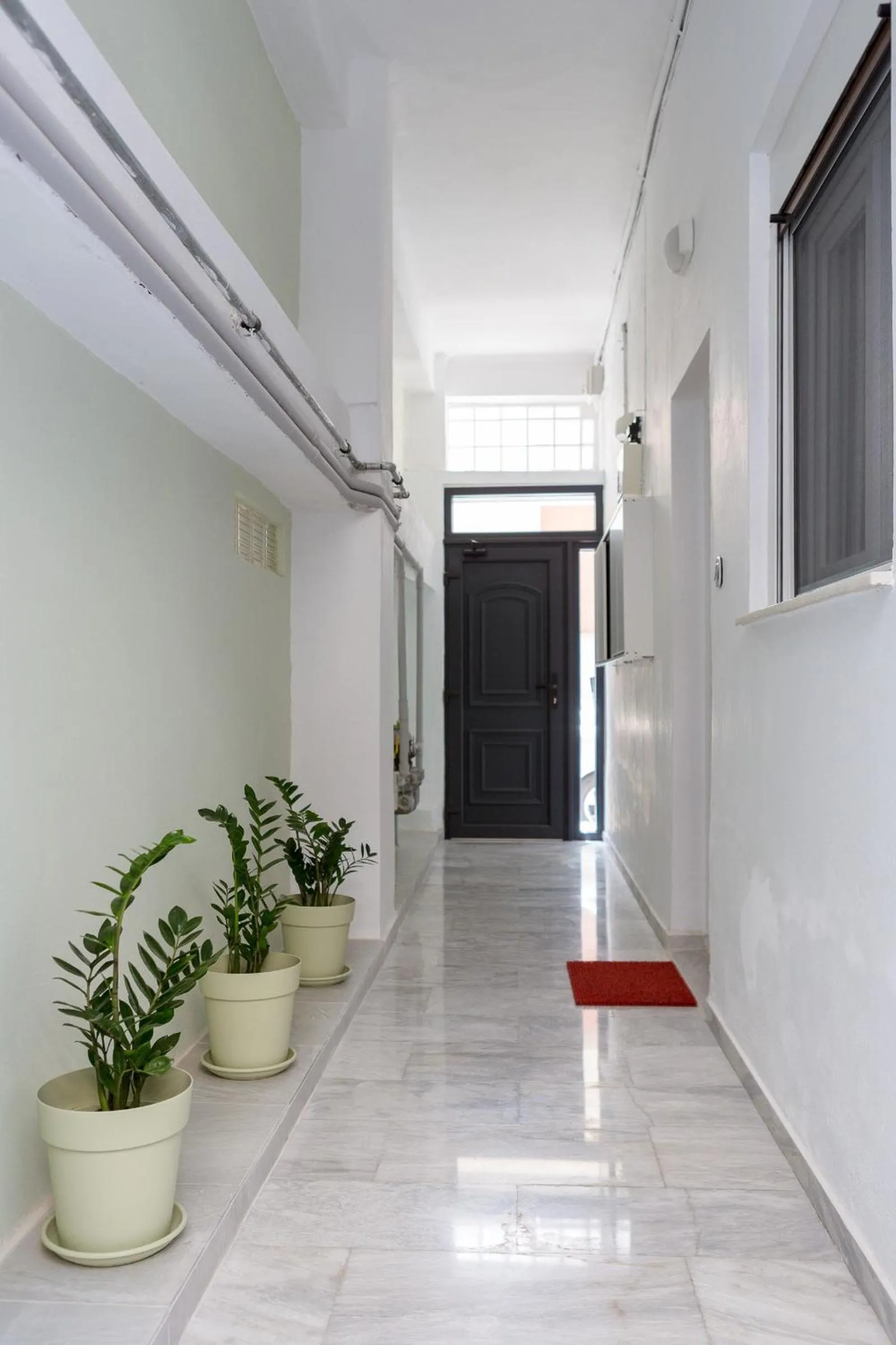 Grandma's Chic & Bright Athenian home with a Patio