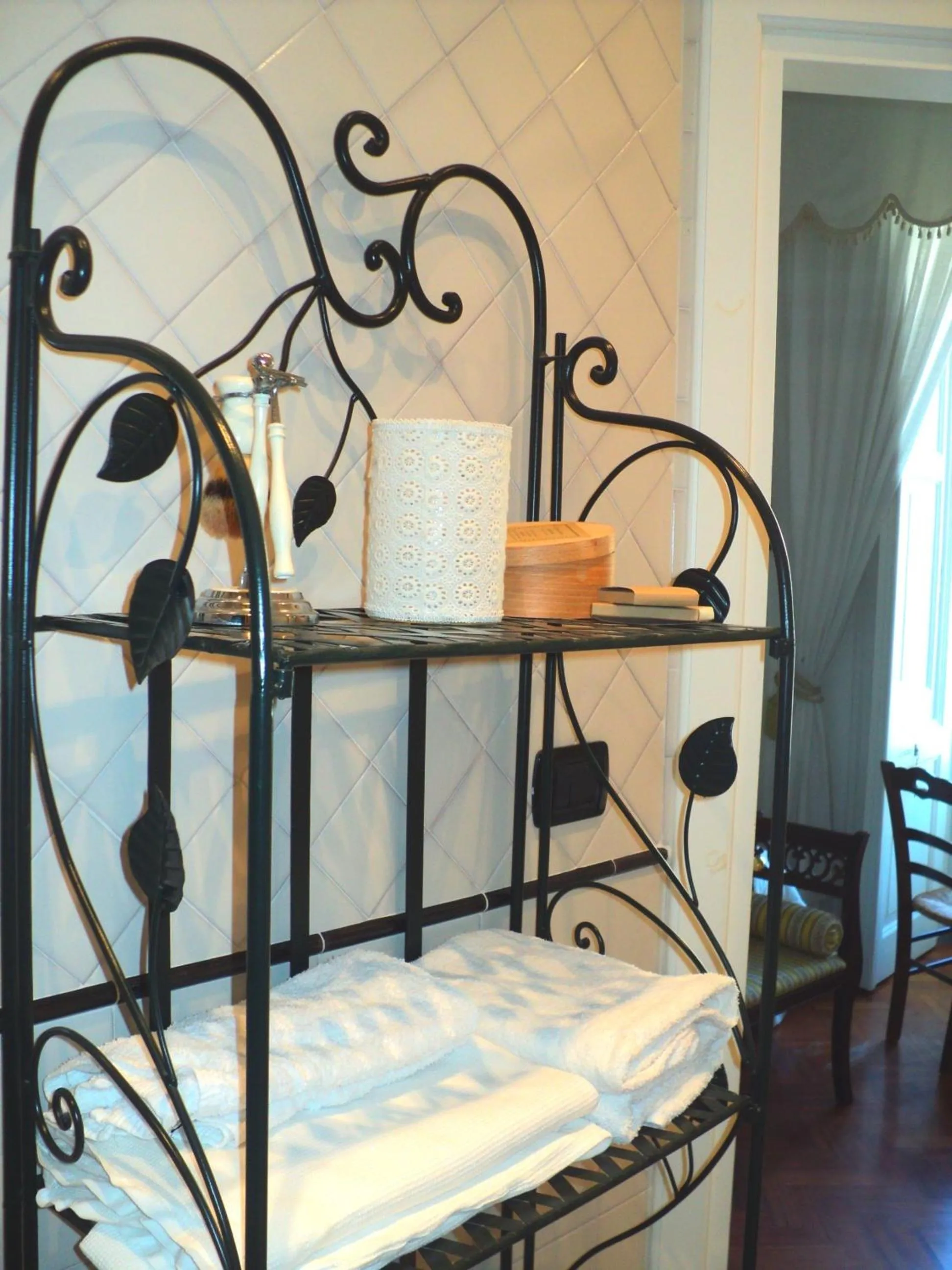 Decorative detail, Bed in Casa Mariannina