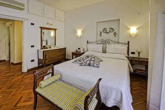 Photo of the whole room, Bed in Casa Mariannina