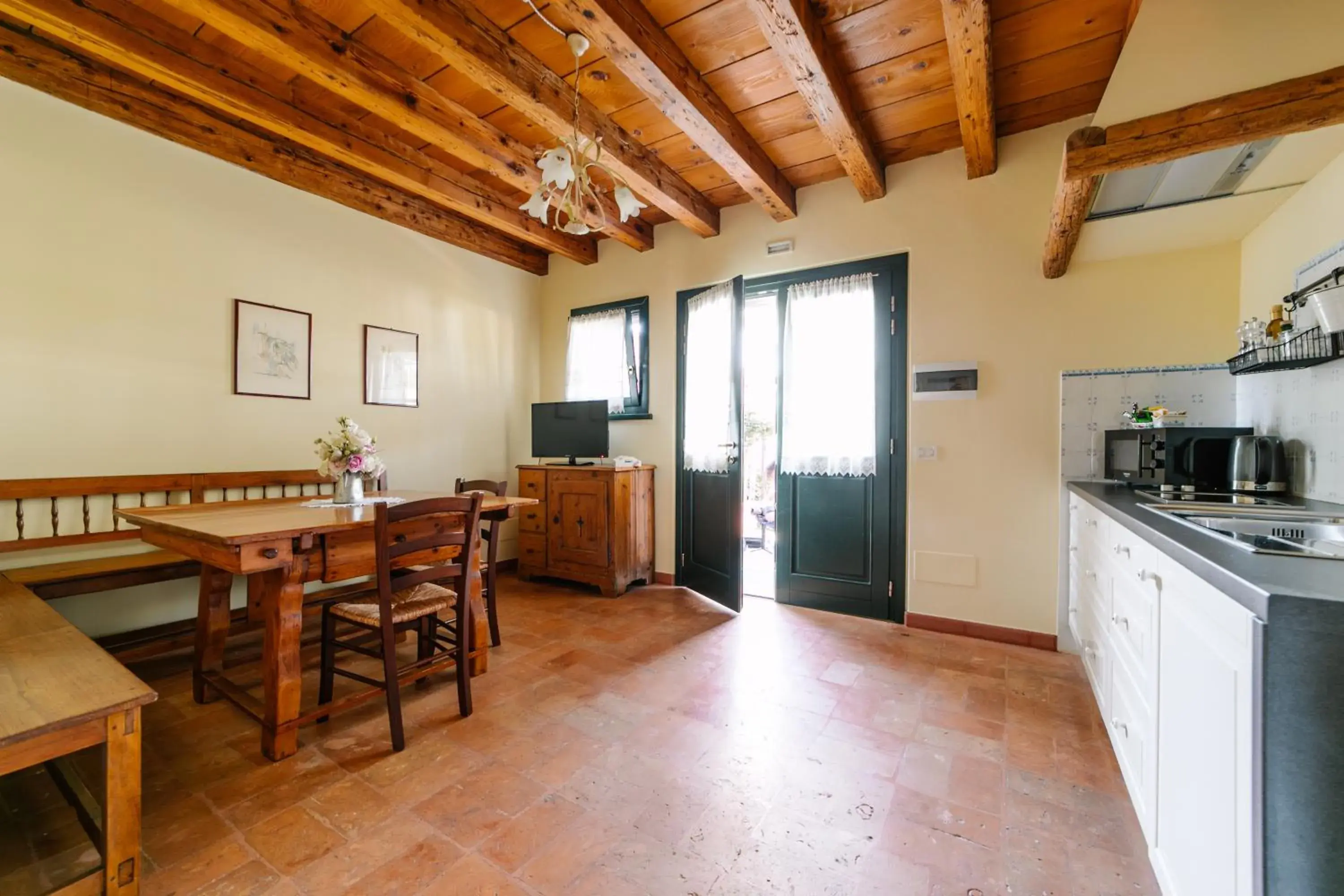 Two-Bedroom Apartment - single occupancy in Agriturismo Albafiorita Two-Bedroom Apartment - single occupancy in Agriturismo Albafiorita