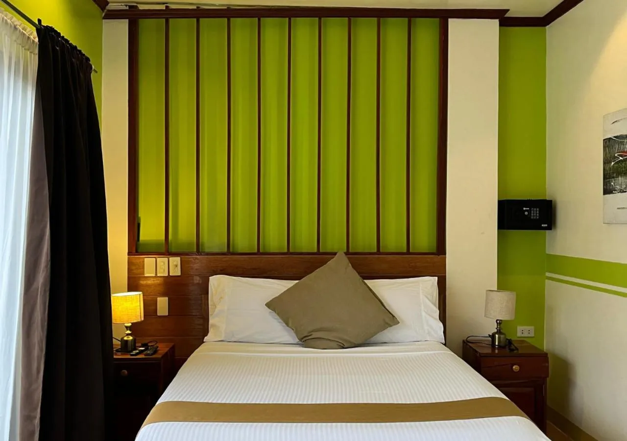 Bedroom, Bed in Hotel Oasis Port Barton