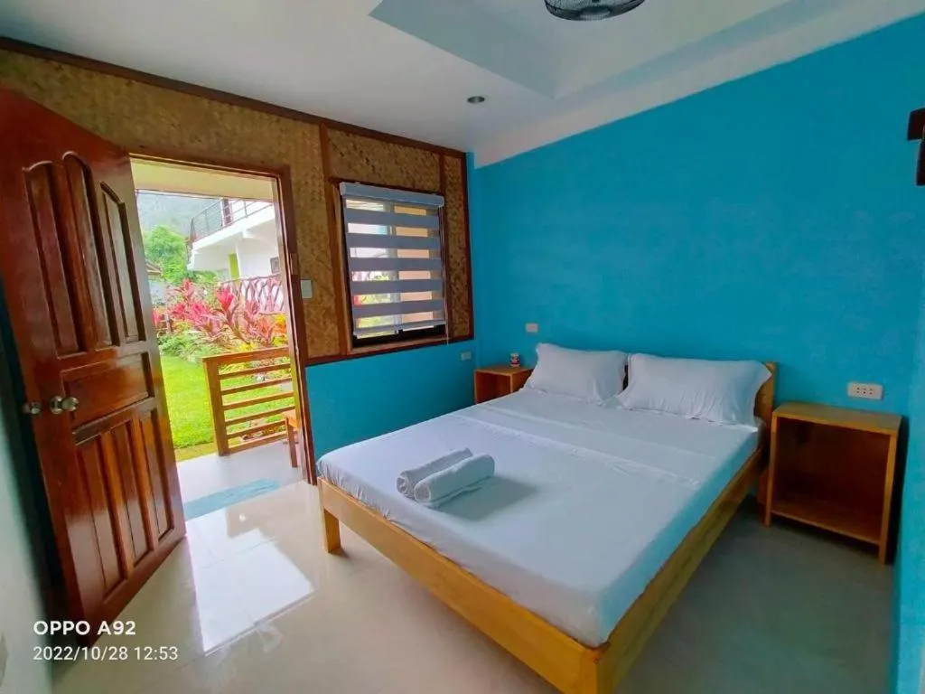 Bedroom, Bed in Hotel Oasis Port Barton