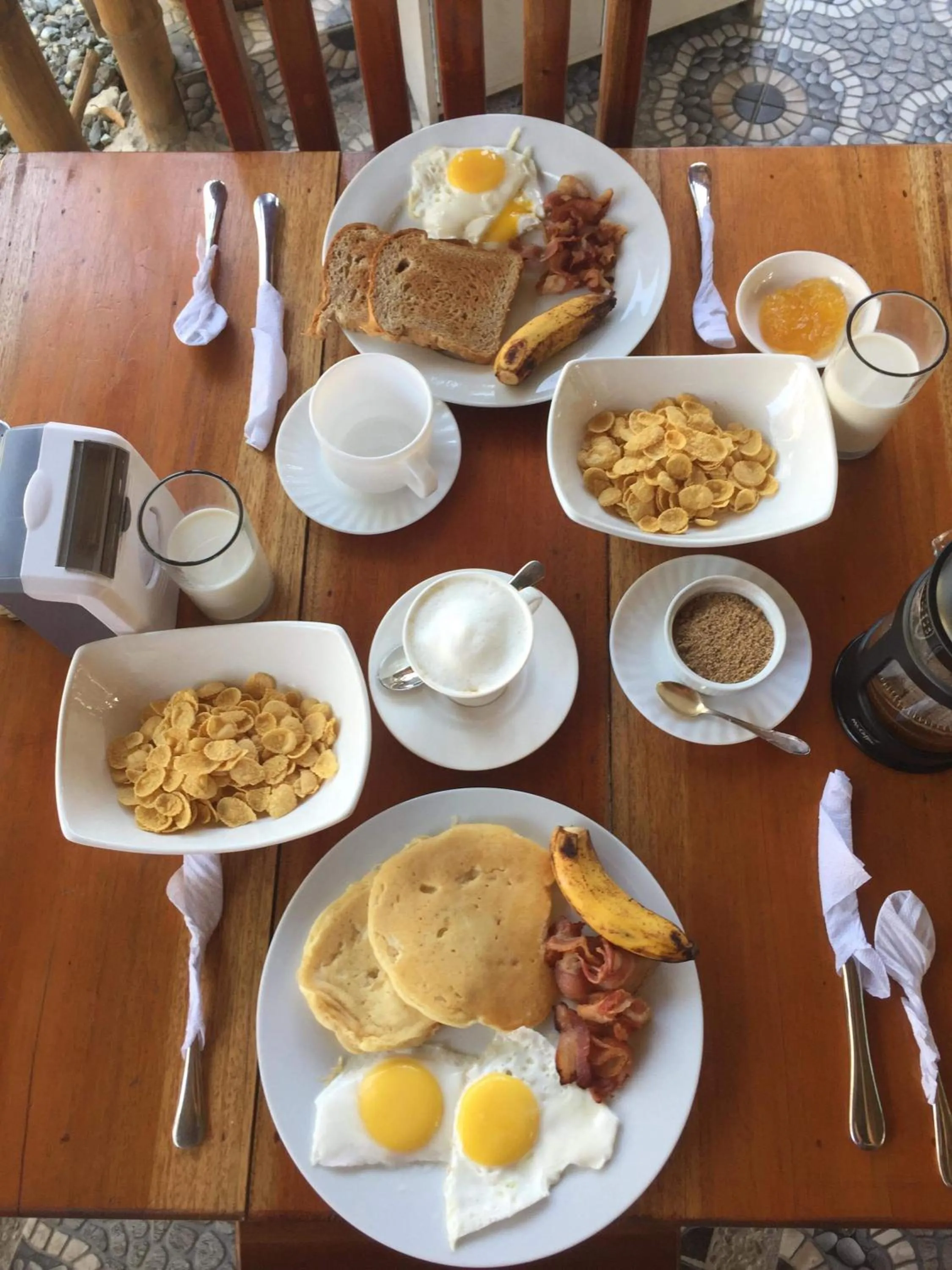 Breakfast in Hotel Oasis Port Barton