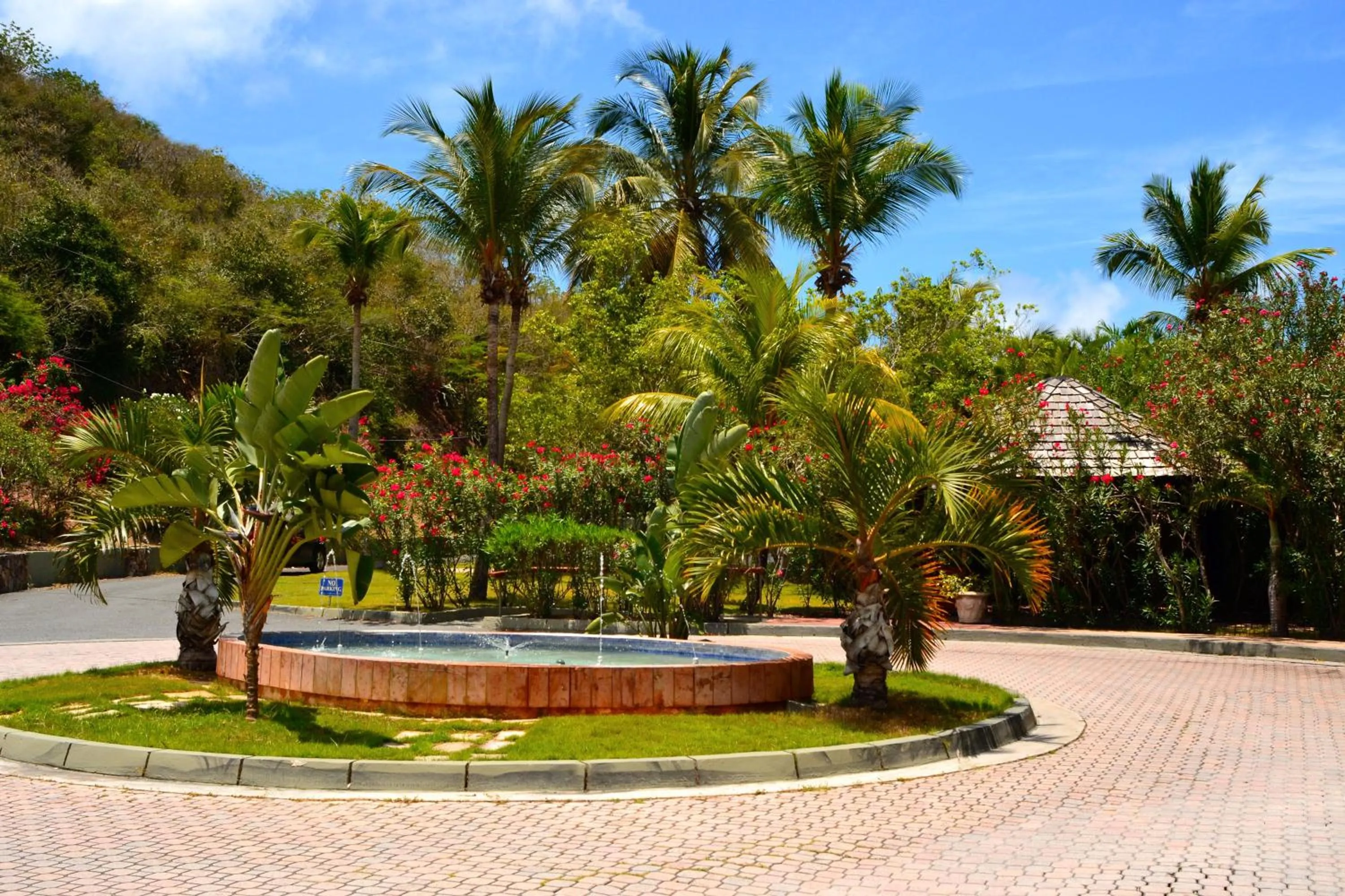 Facade/entrance in Emerald Beach Resort