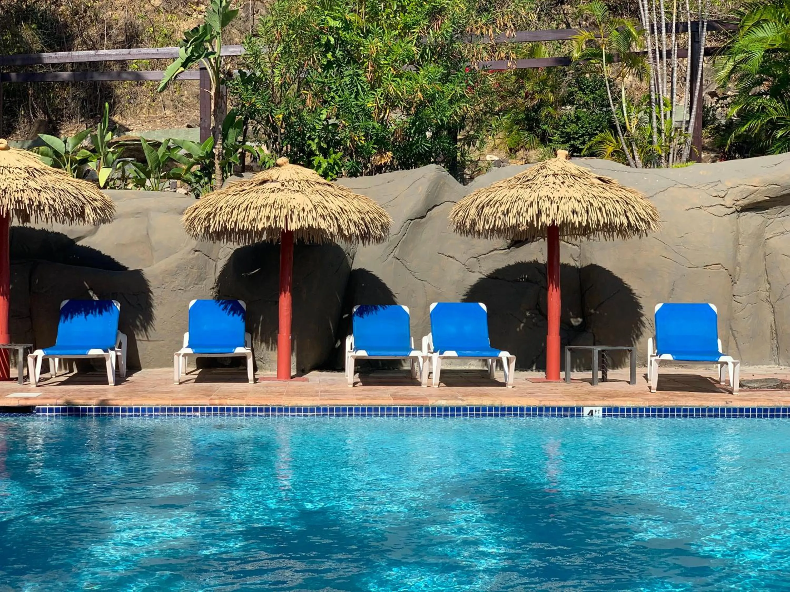 Swimming pool in Emerald Beach Resort