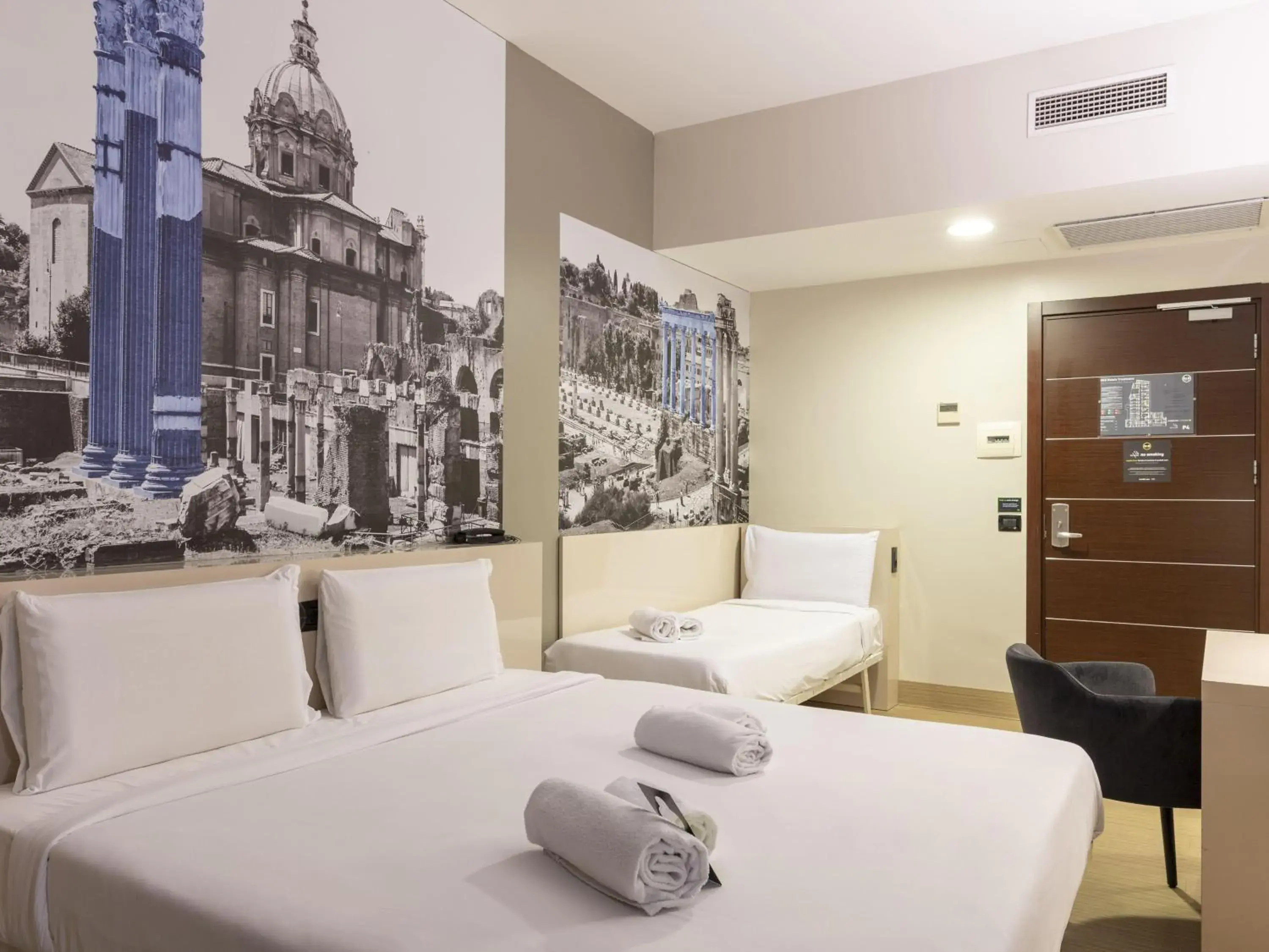 Triple Room in B&B Hotel Roma Trastevere Triple Room in B&B Hotel Roma Trastevere