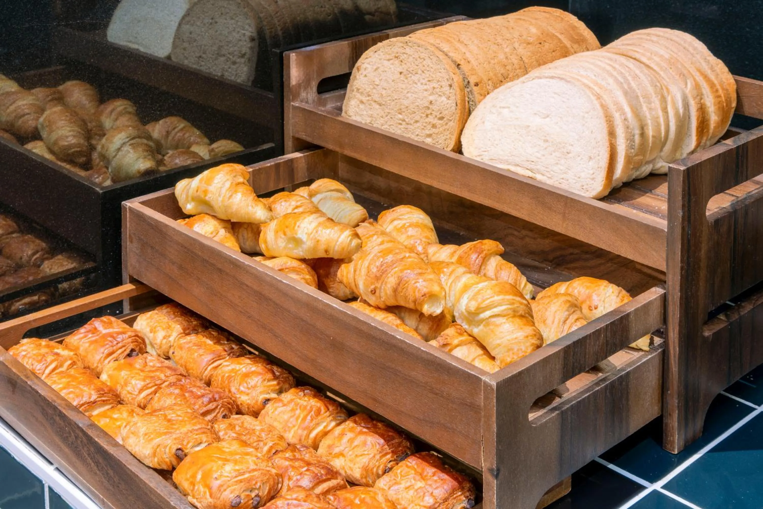 Breakfast in Holiday Inn Express Antrim by IHG