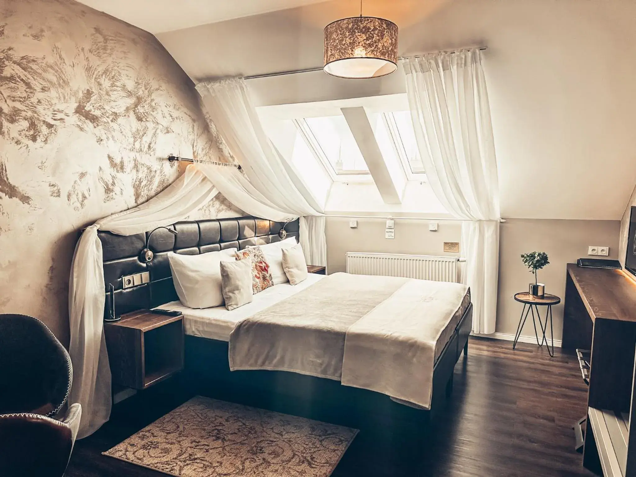 Deluxe King Room in Alfons Boutique Hotel Deluxe King Room in Alfons Boutique Hotel