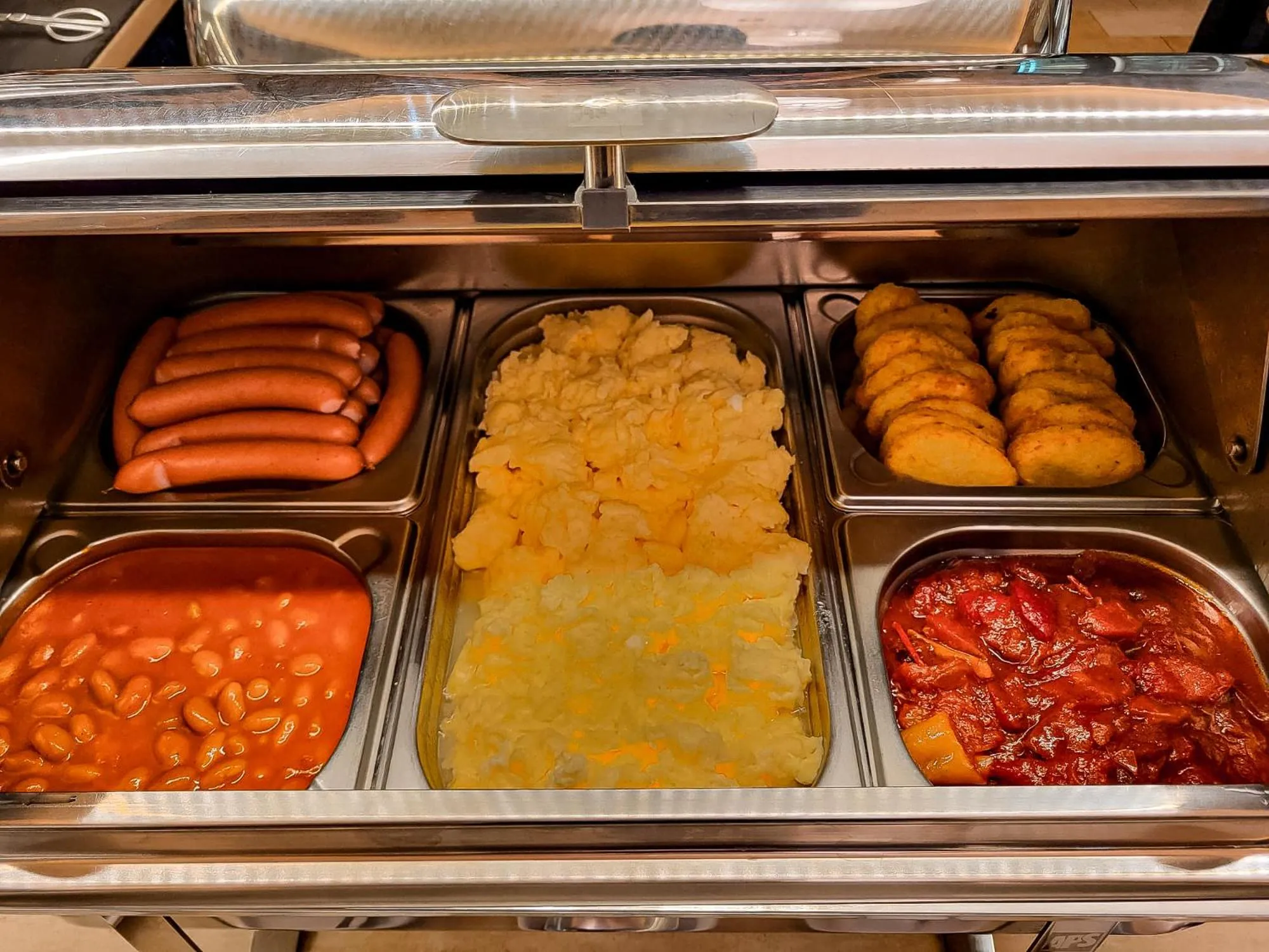 Breakfast in Alfons Boutique Hotel